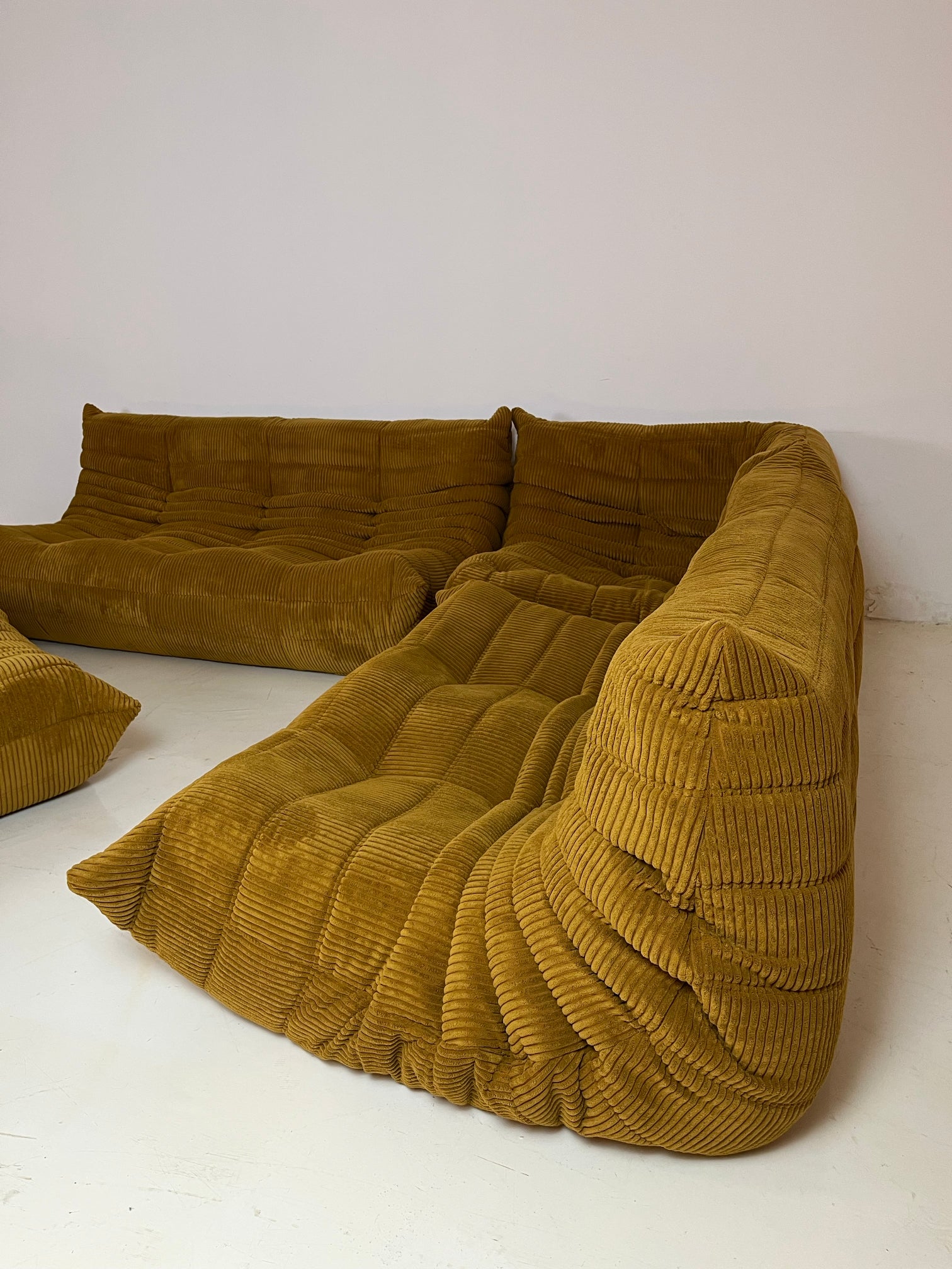 Set_of_5_Togo_Sofa_by_Michael_Ducaroy