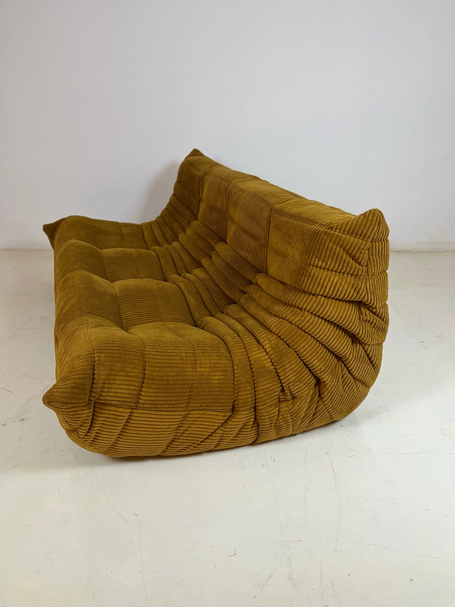 Set_of_5_Togo_Sofa_by_Michael_Ducaroy