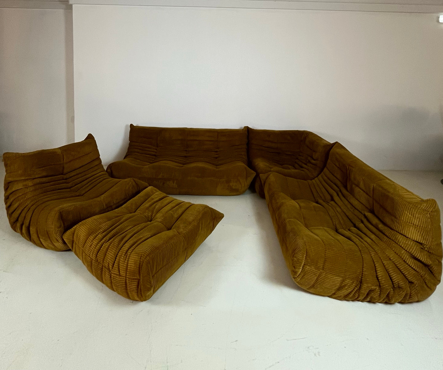 Set_of_5_Togo_Sofa_by_Michael_Ducaroy