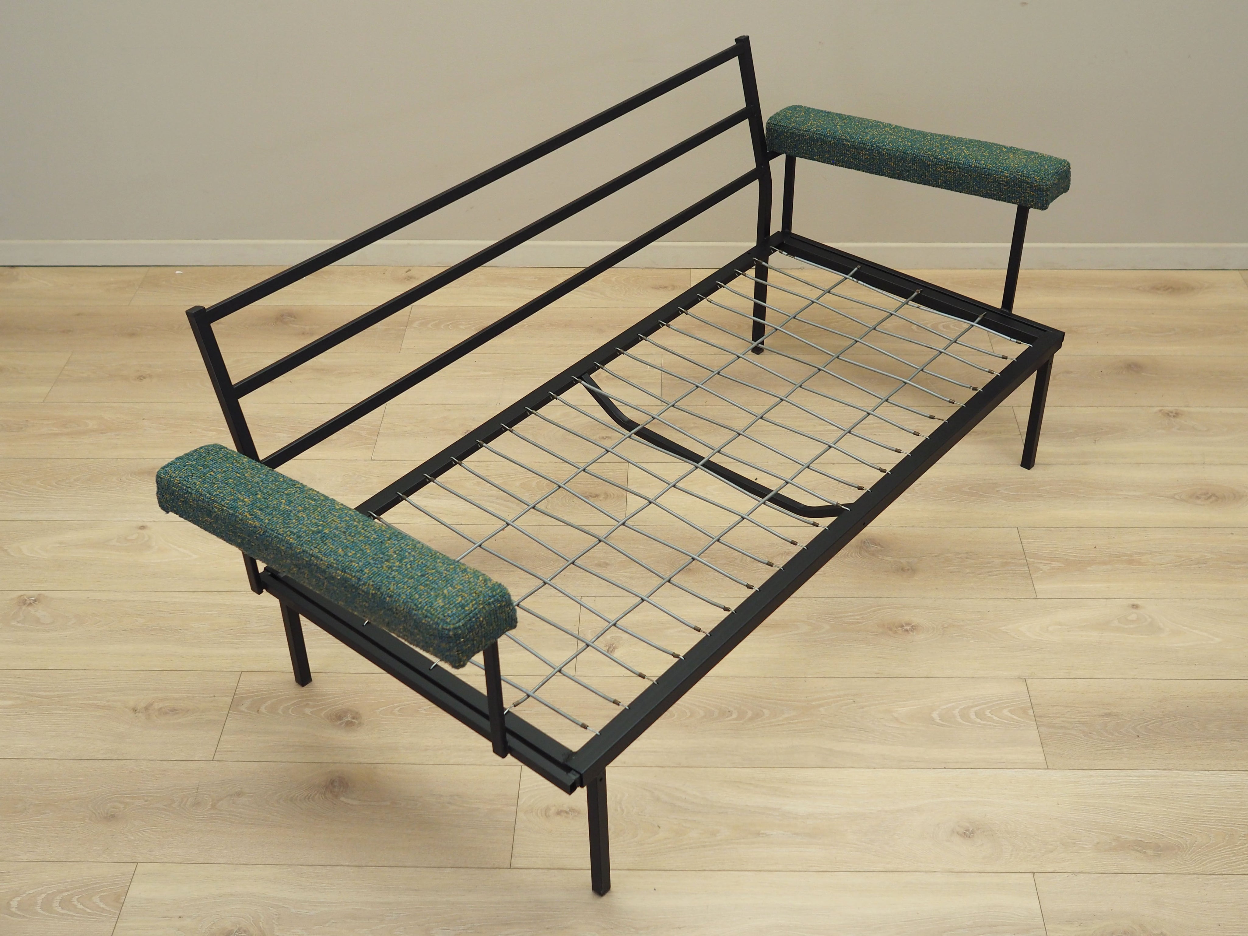 Sofa‑Bed,_Metal_and_Fabric,_1970s,_Italy