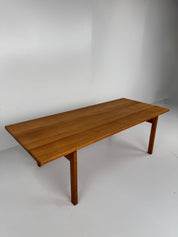 Solid_Oak_Coffee_Table_by_Hans_J._Wegner_for_Andreas_Tuck,_Denmark,_1960s