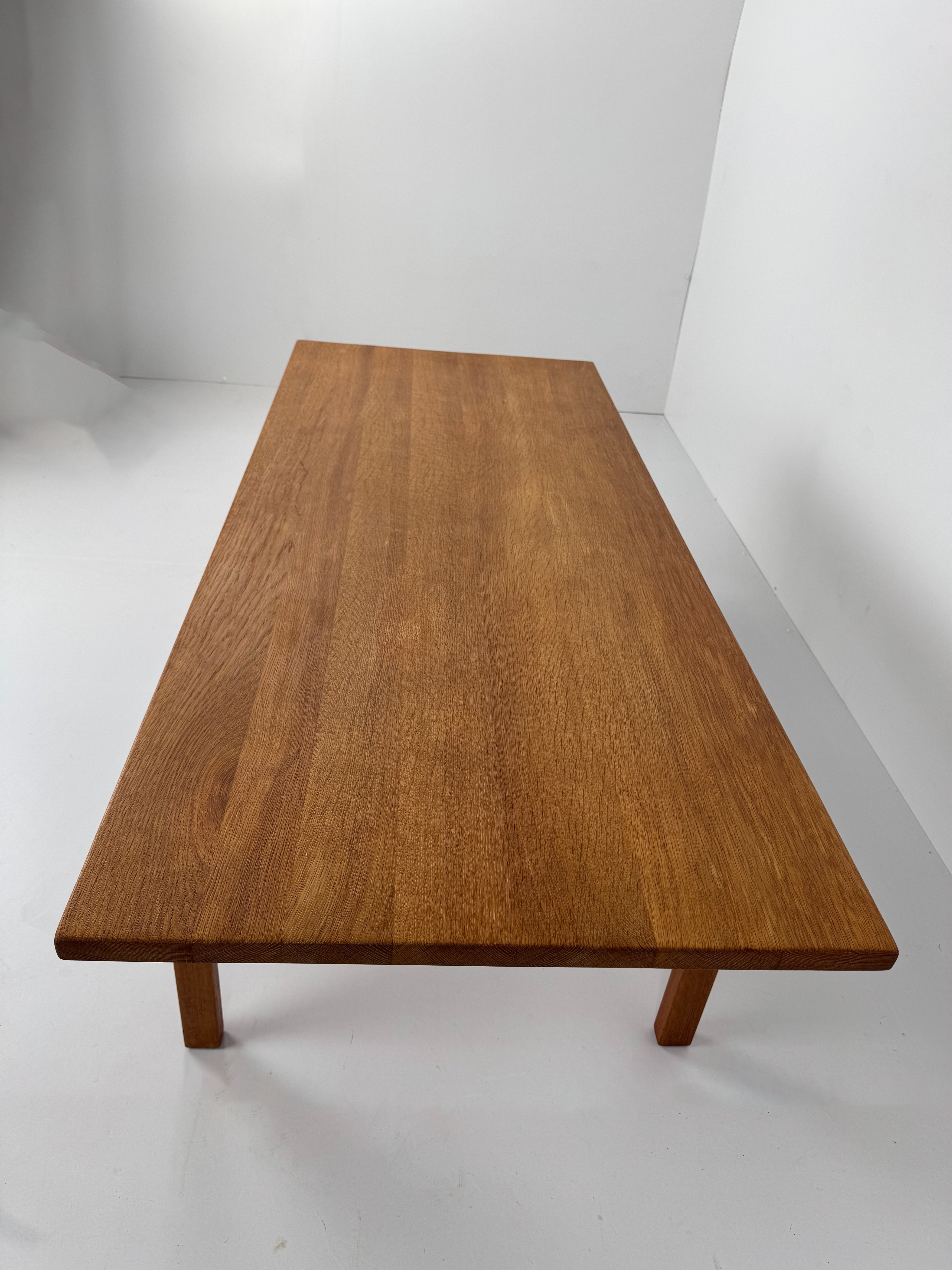 Solid_Oak_Coffee_Table_by_Hans_J._Wegner_for_Andreas_Tuck,_Denmark,_1960s