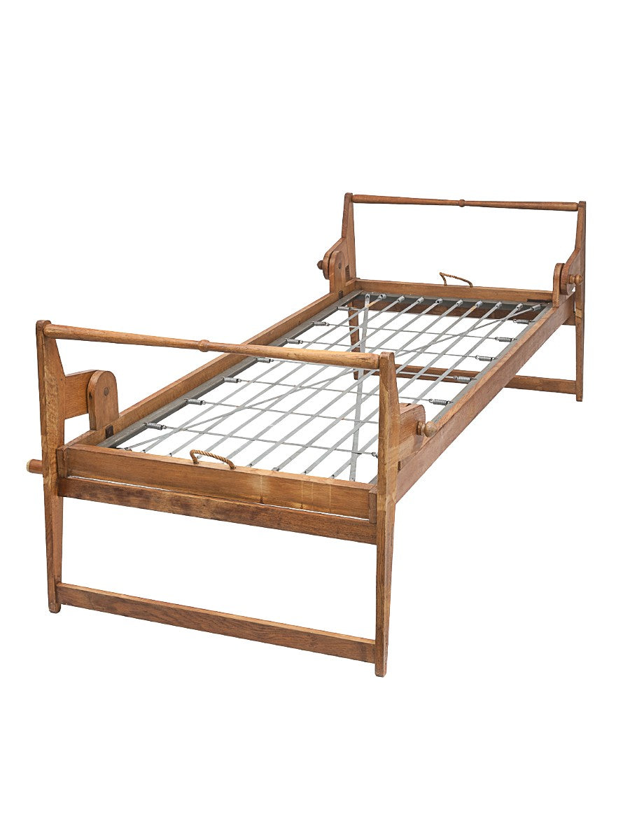 Solo_bed_by_Guillerme_and_Chambron