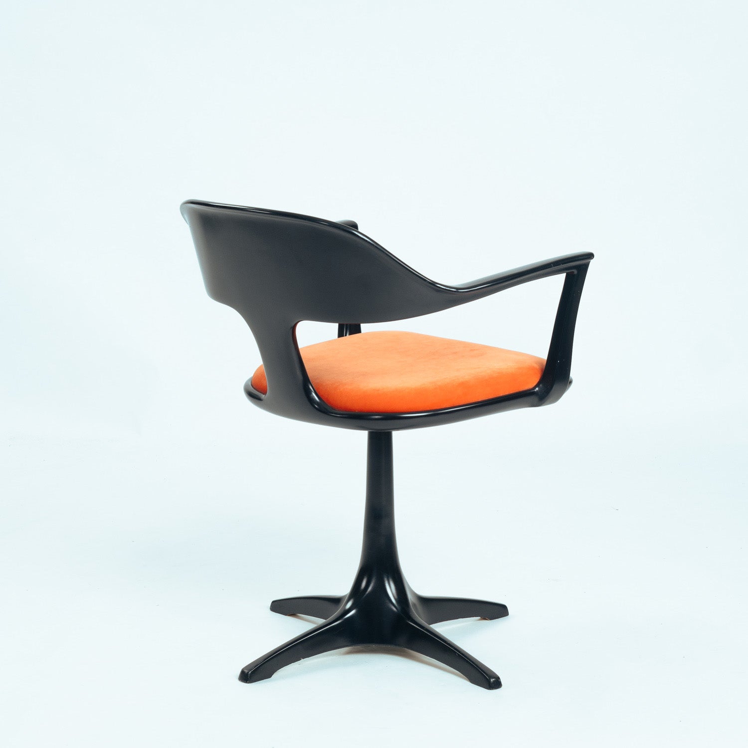 Set_of_4_Space_Age_Dining_Chairs_by_Konrad_Schaefer_for_Emu,_1960s