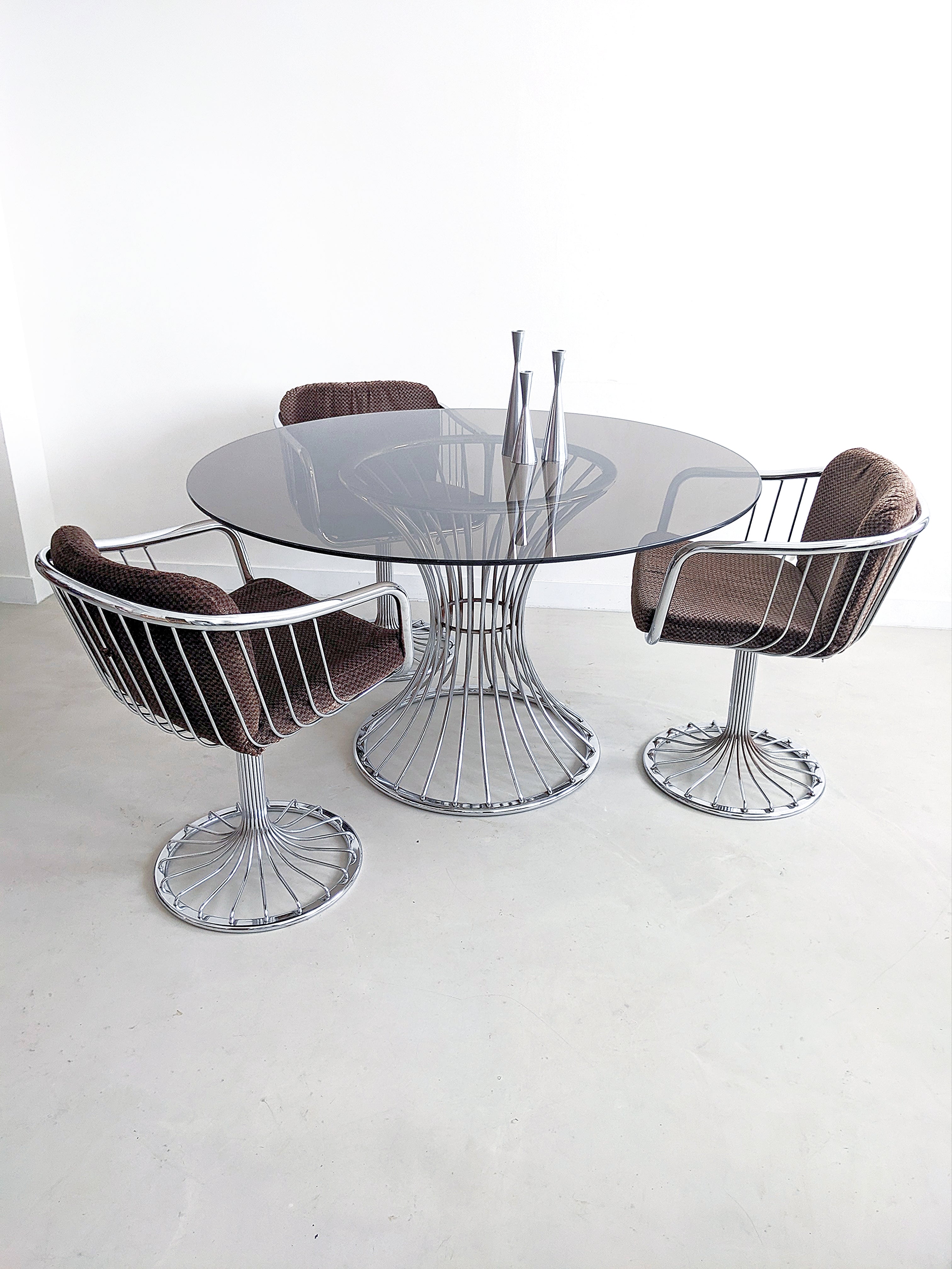 Set_of_Dinning_Table_and_3_chair_in_Space_Age_style_by_Tacke,_1970's