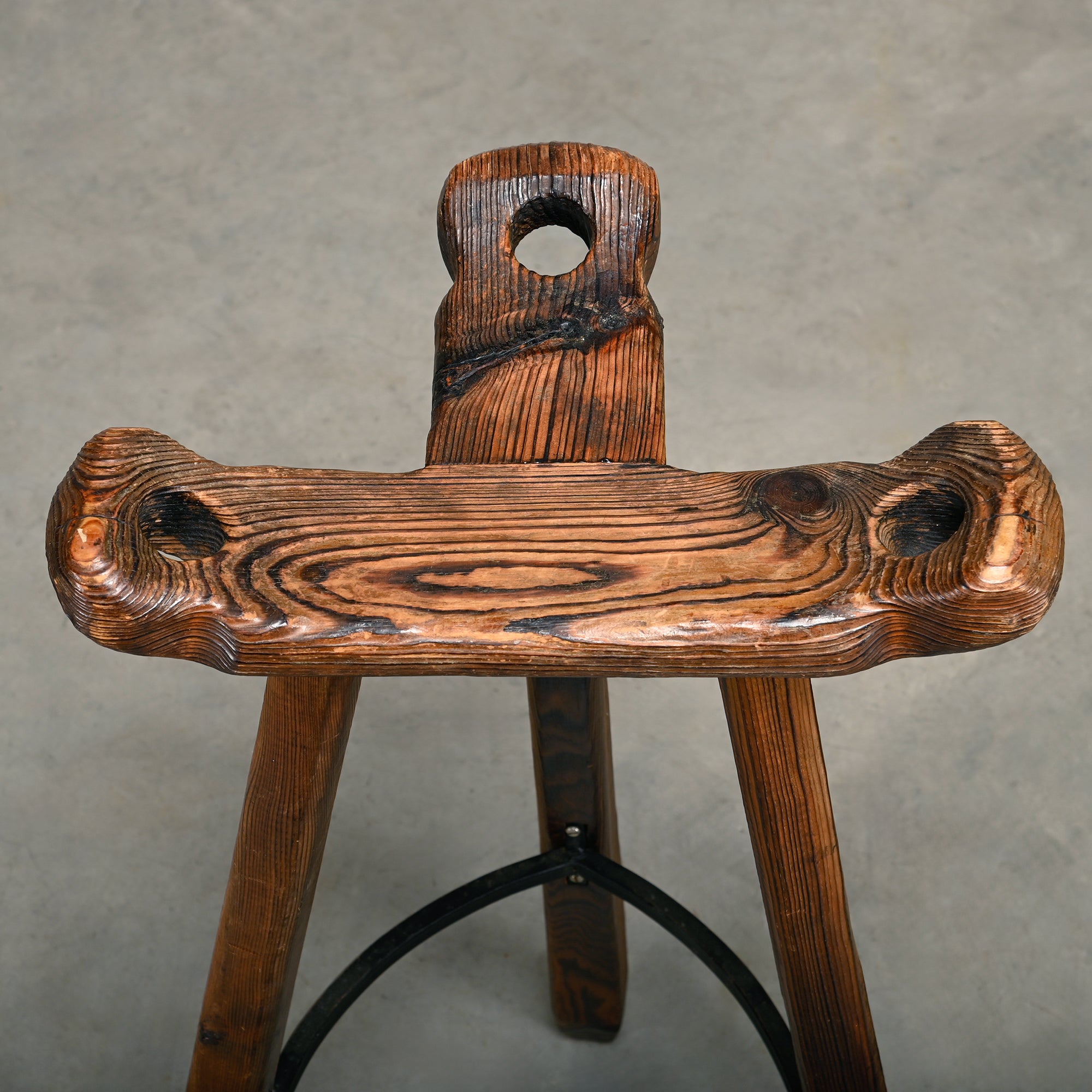 Set_of_Spanish_Brutalist_Folding_Home_Bar_with_3_Bar_Stools,_Carved_Dark_Wood,_1950s,_in_the_Style_of_Sergio_Rodrigues
