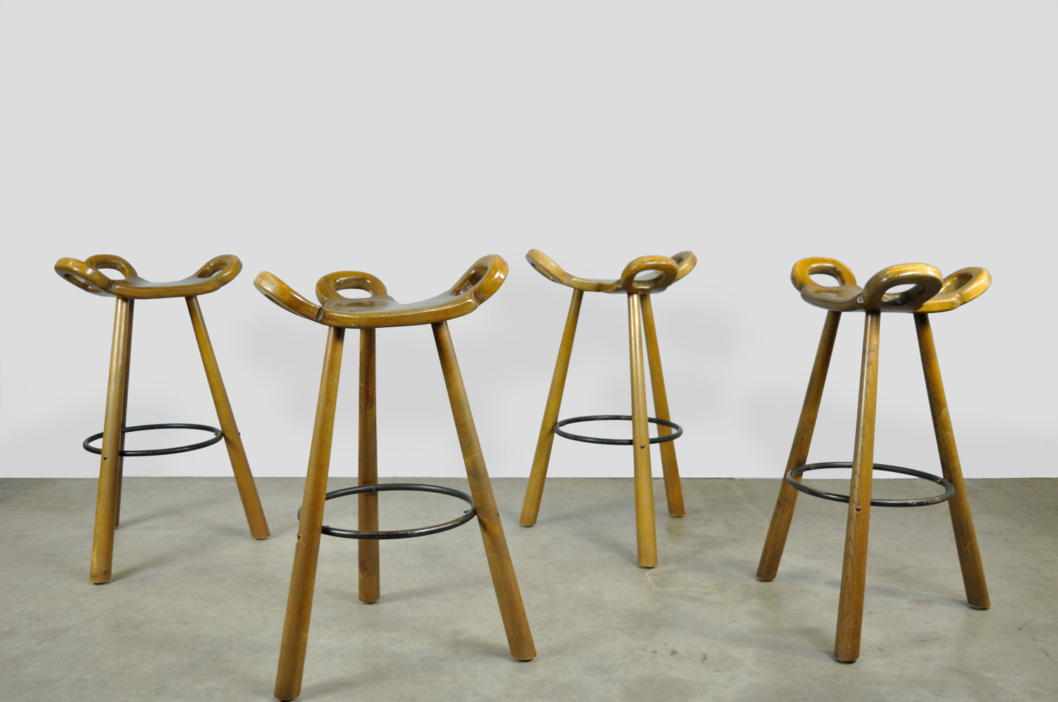 Set_of_4_Special_vintage_brutalist_Marbella_bar_stools,_1970s