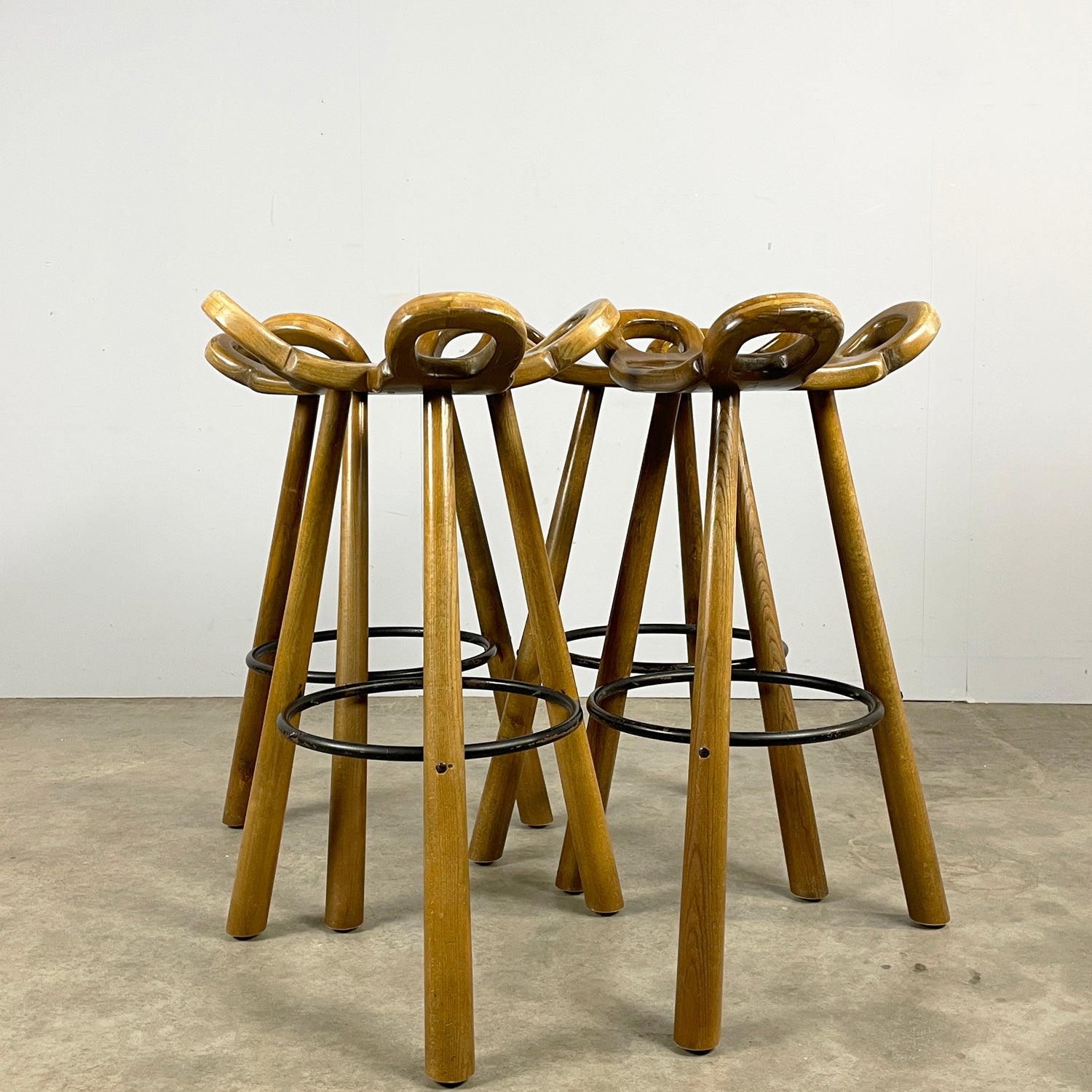Set_of_4_Special_vintage_brutalist_Marbella_bar_stools,_1970s