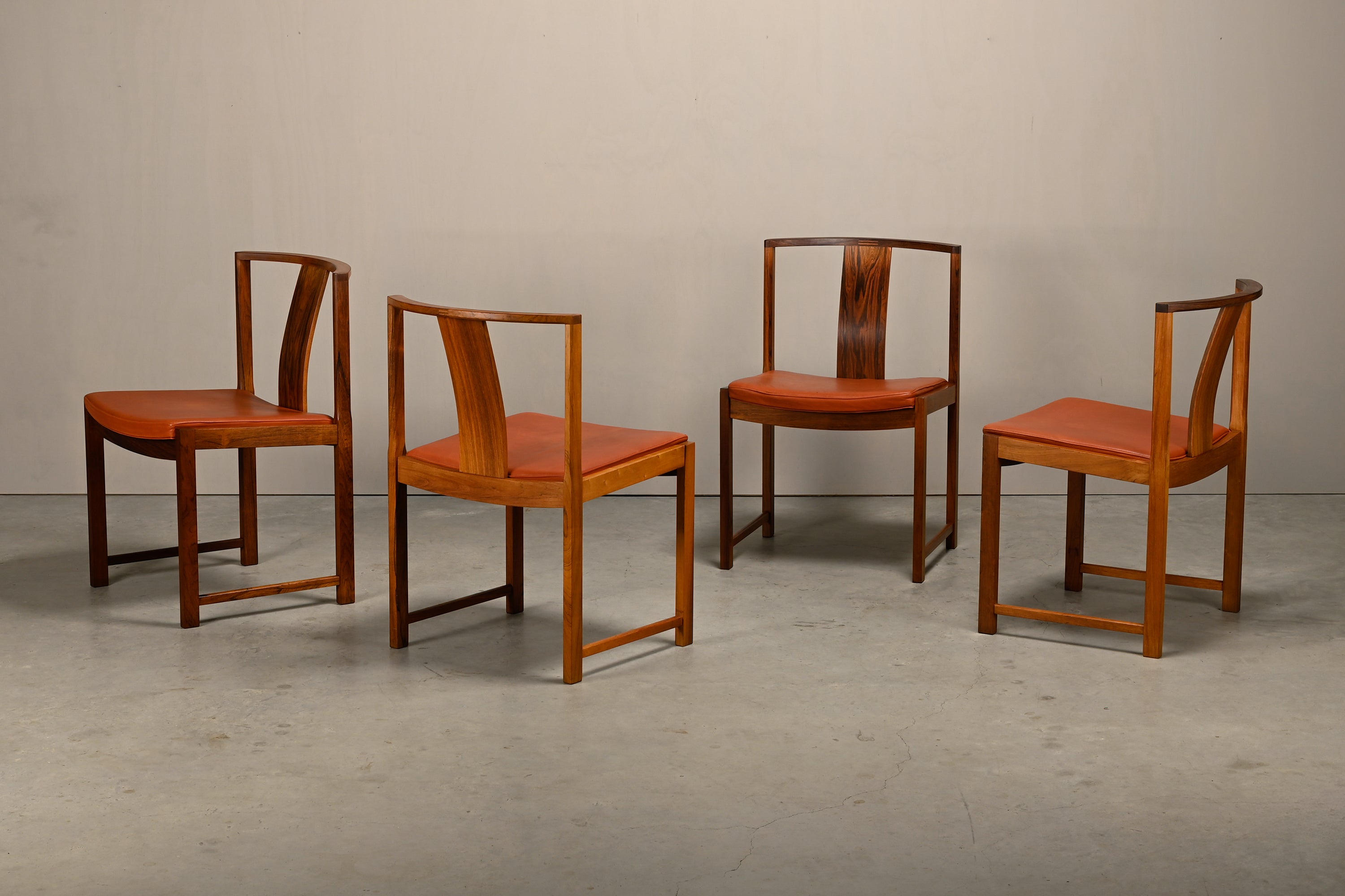 Set_of_4_Model_700_Rosewood_Dining_Chairs_by_Steen_Eiler_Rasmussen_for_Søborg_Møbelfabrik,_Danish_Modern