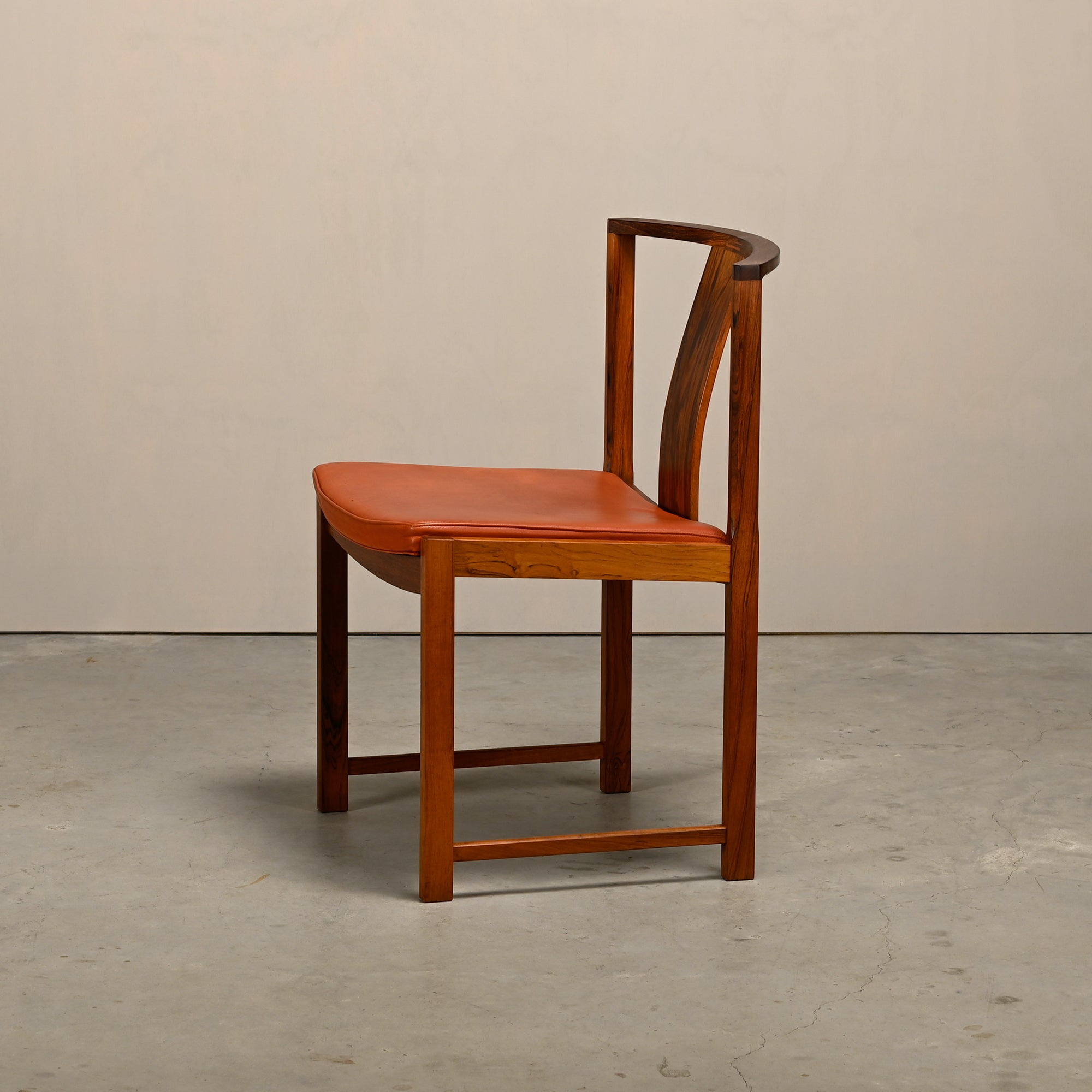Set_of_4_Model_700_Rosewood_Dining_Chairs_by_Steen_Eiler_Rasmussen_for_Søborg_Møbelfabrik,_Danish_Modern