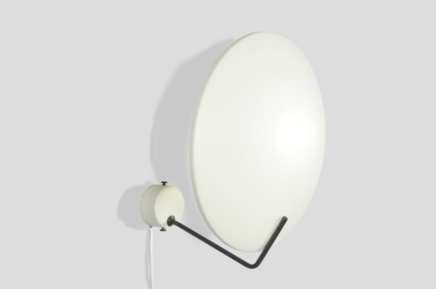 Stilnovo_rare_wall-_or_ceiling_lamp_model_232_by_Bruno_Gatta,_Italy_1960s