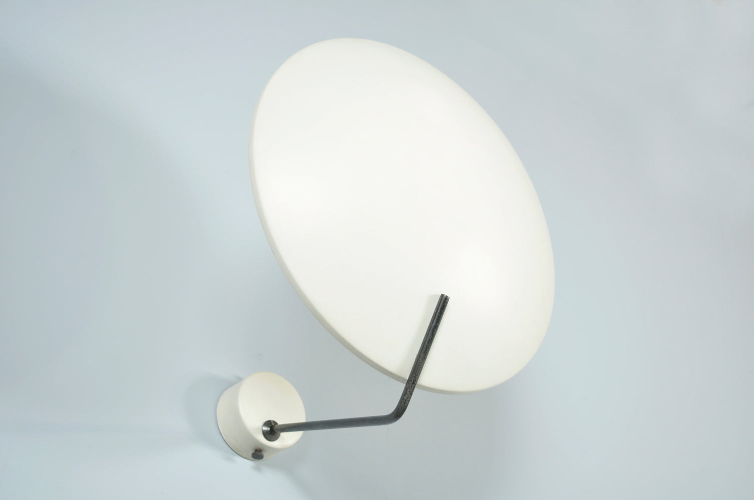 Stilnovo_rare_wall-_or_ceiling_lamp_model_232_by_Bruno_Gatta,_Italy_1960s