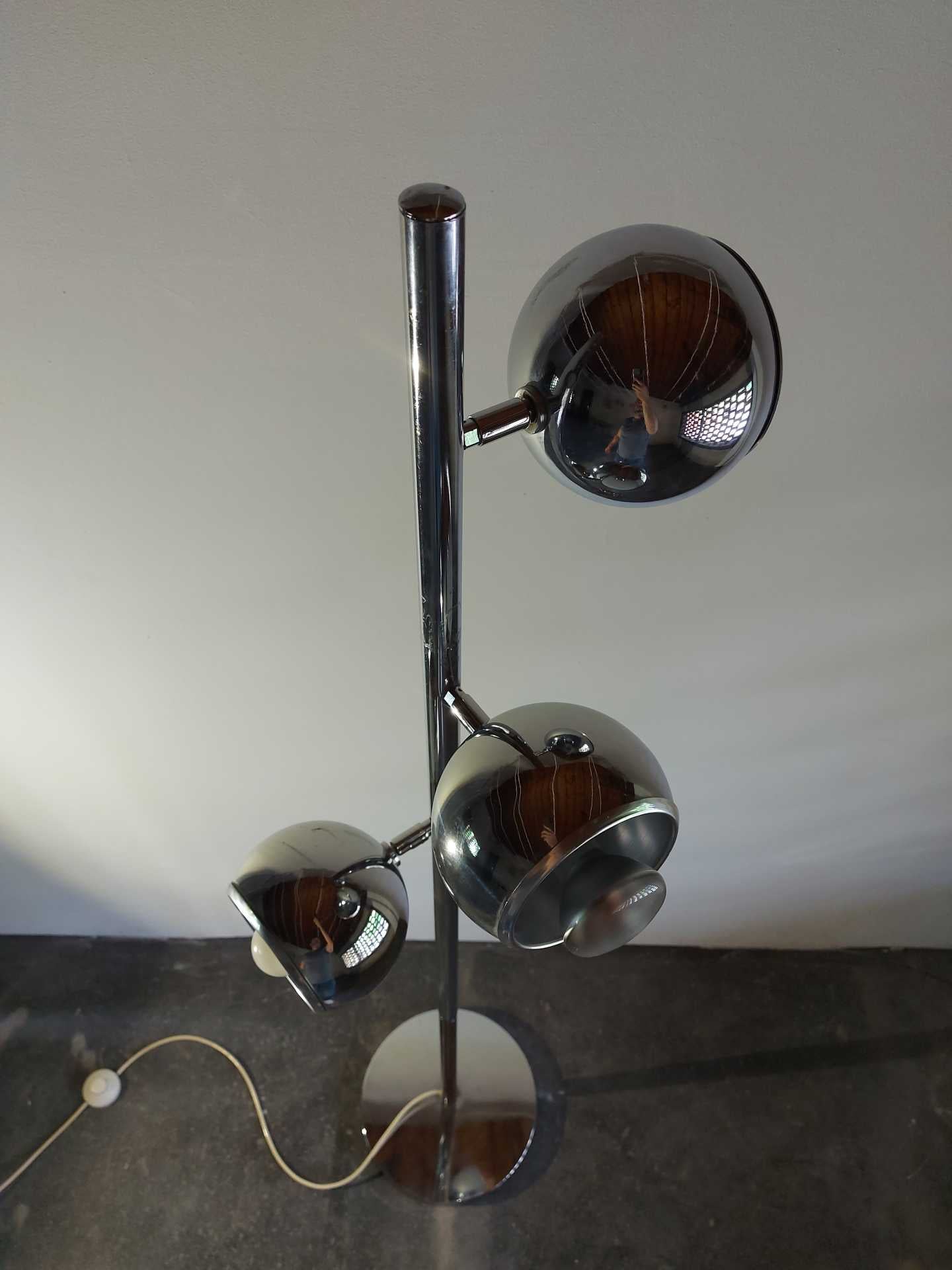 Eyeball_Floor_Lamp_by_Stilux_in_Chrome_and_Marble,_1960s,_Italy
