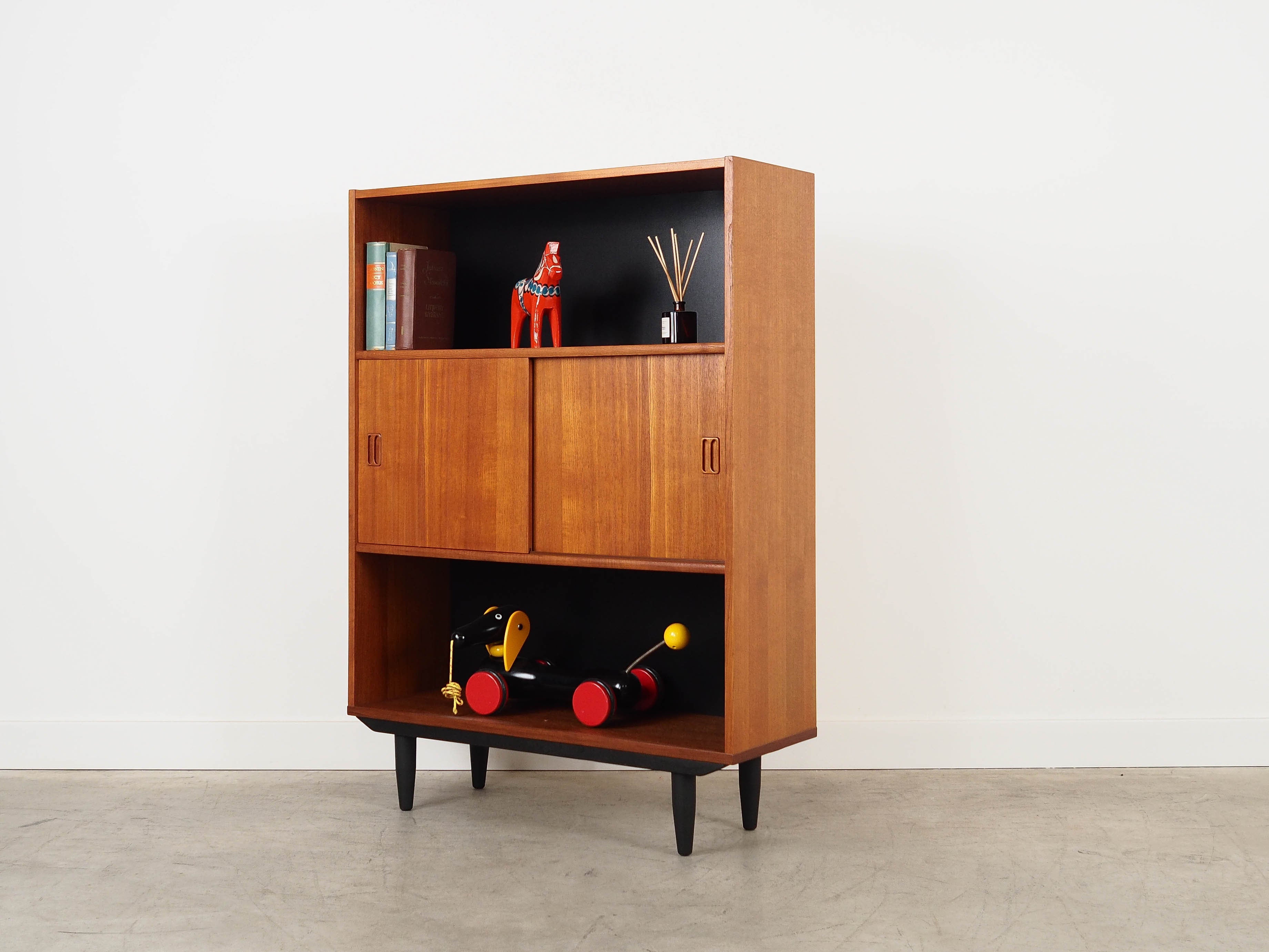 Storage_Bookcase,_Teak_Veneer,_1970s,_Denmark