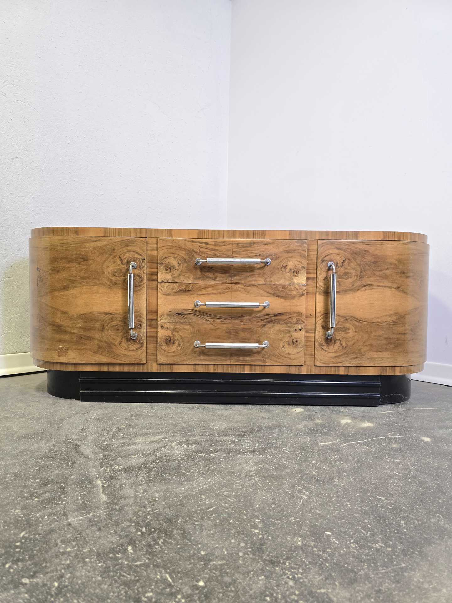 Art_Deco_Walnut_Cabinet,_1930s,_Scandinavia