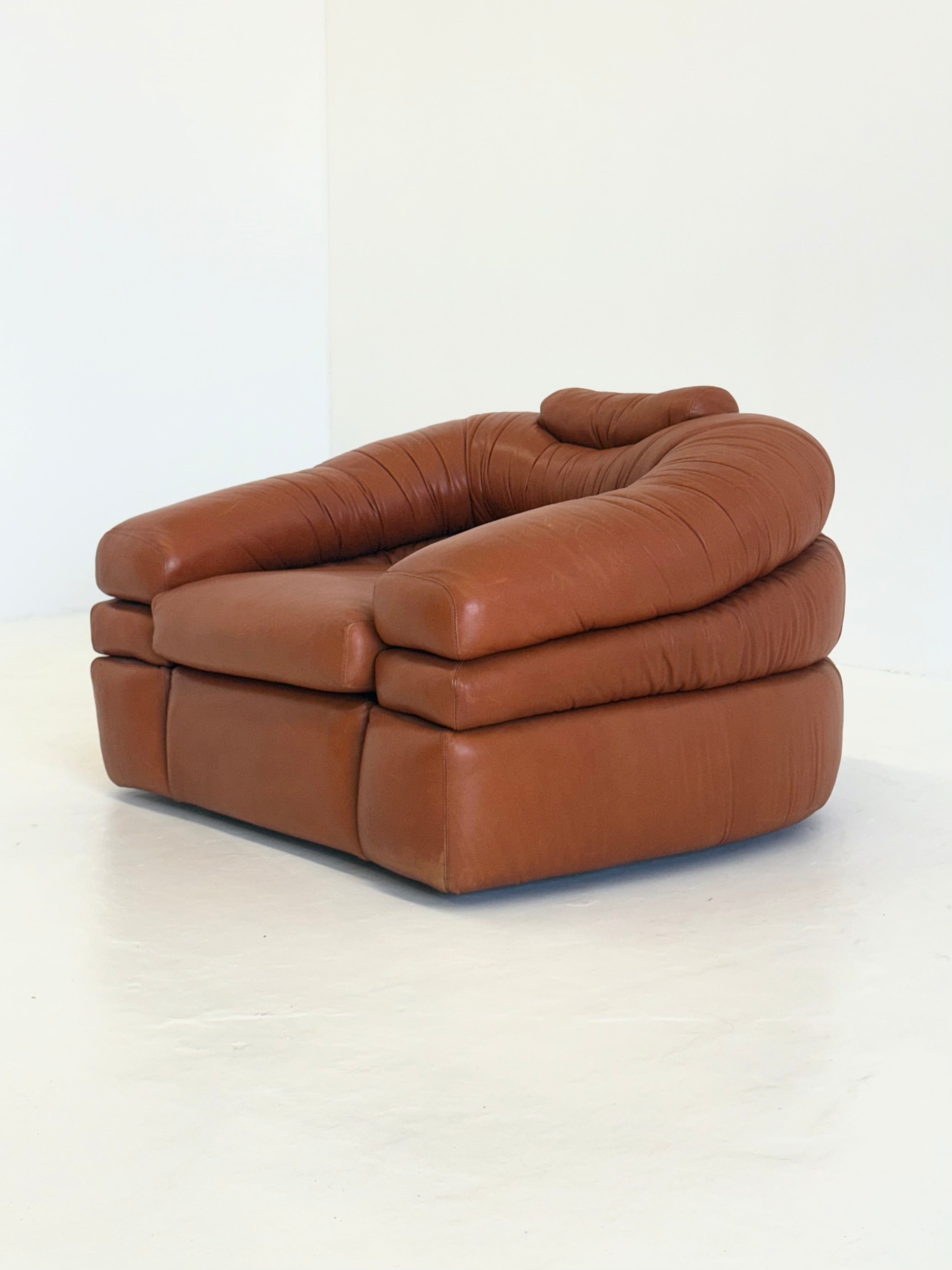Straccio_Lounge_Chair_by_De_Pas,_D’Urbino_and_Lomazzi_for_Zanotta_in_Cognac_Leather,_Italy_1970s