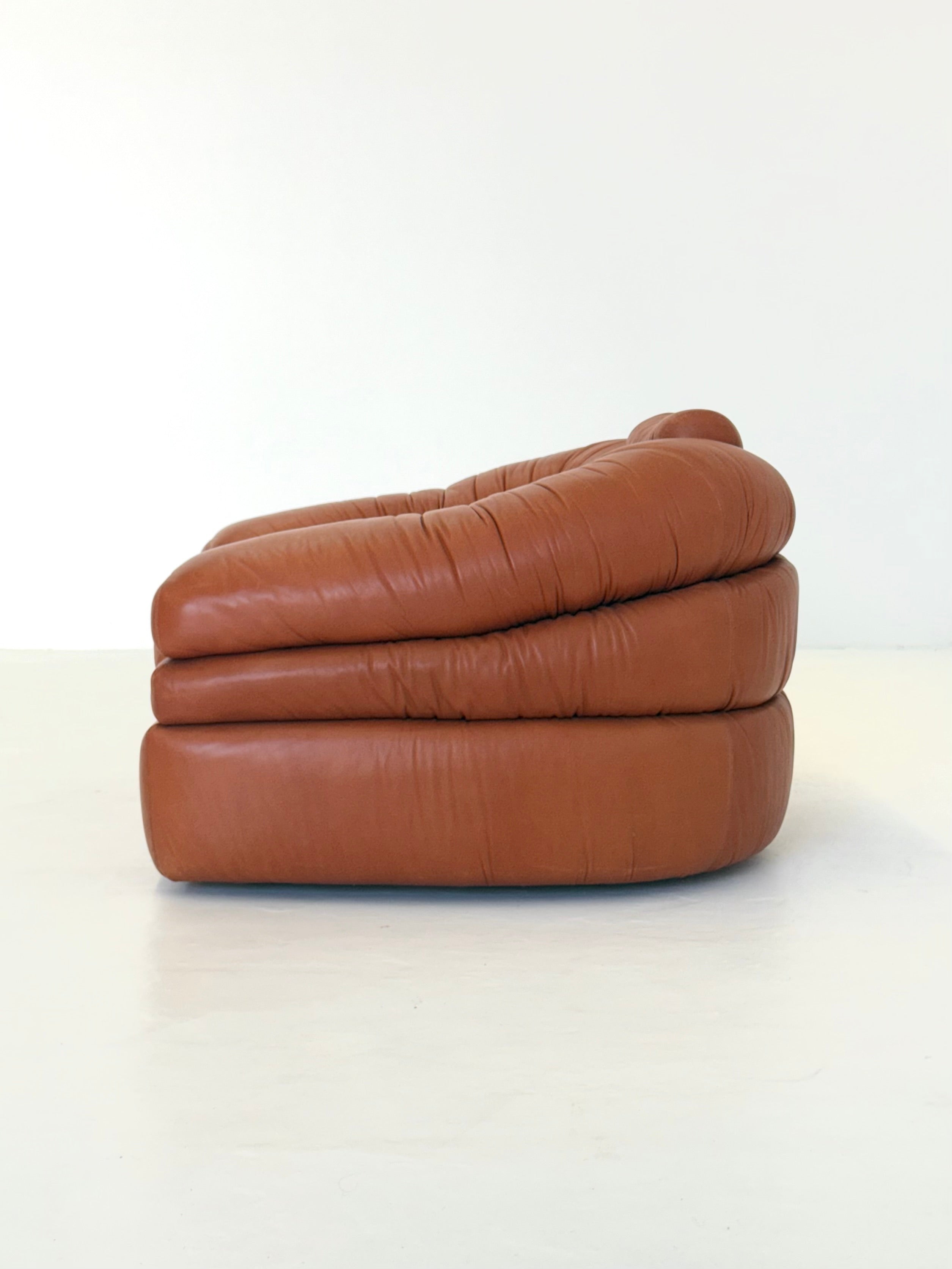 Straccio_Lounge_Chair_by_De_Pas,_D’Urbino_and_Lomazzi_for_Zanotta_in_Cognac_Leather,_Italy_1970s