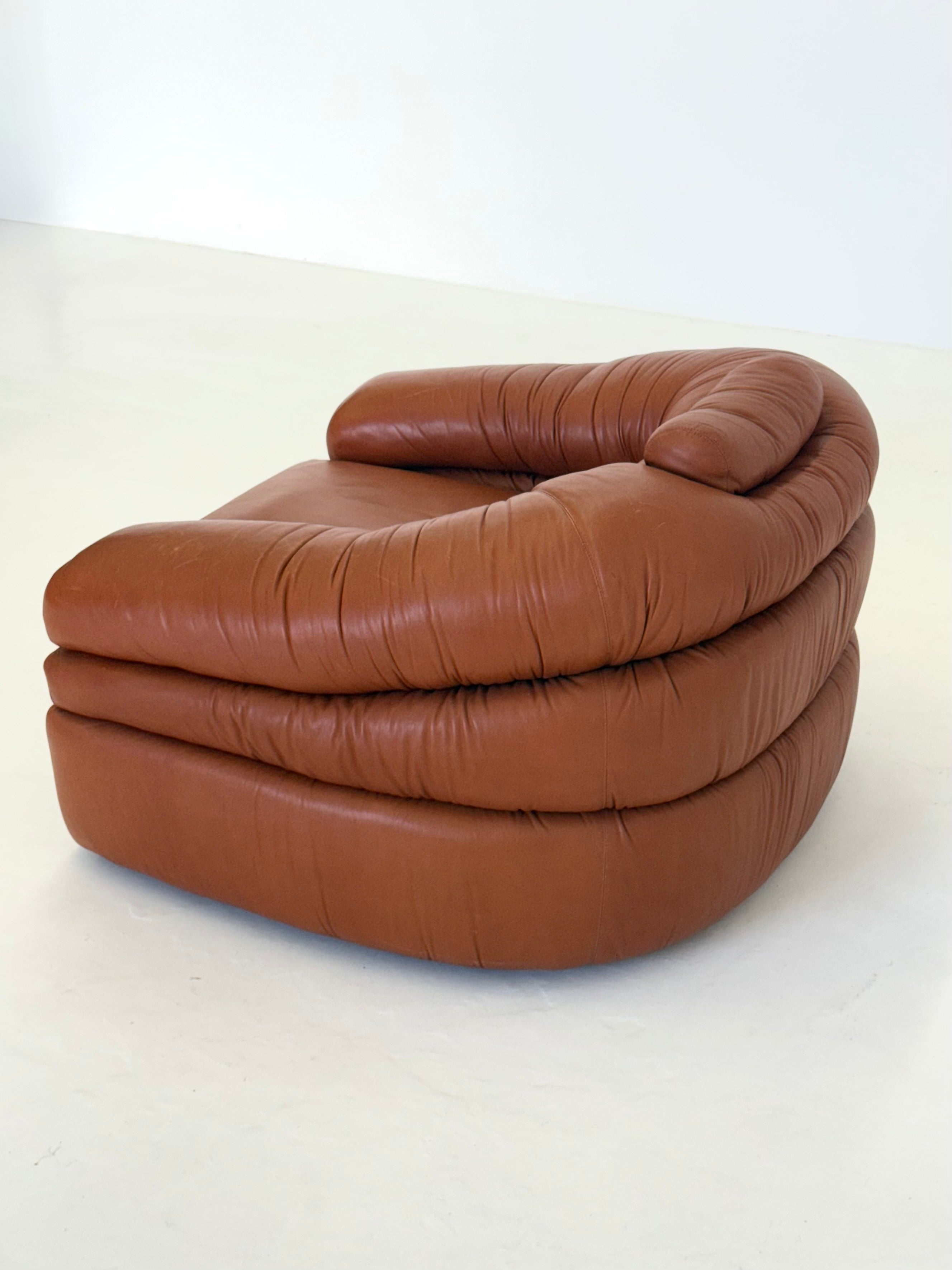 Straccio_Lounge_Chair_by_De_Pas,_D’Urbino_and_Lomazzi_for_Zanotta_in_Cognac_Leather,_Italy_1970s