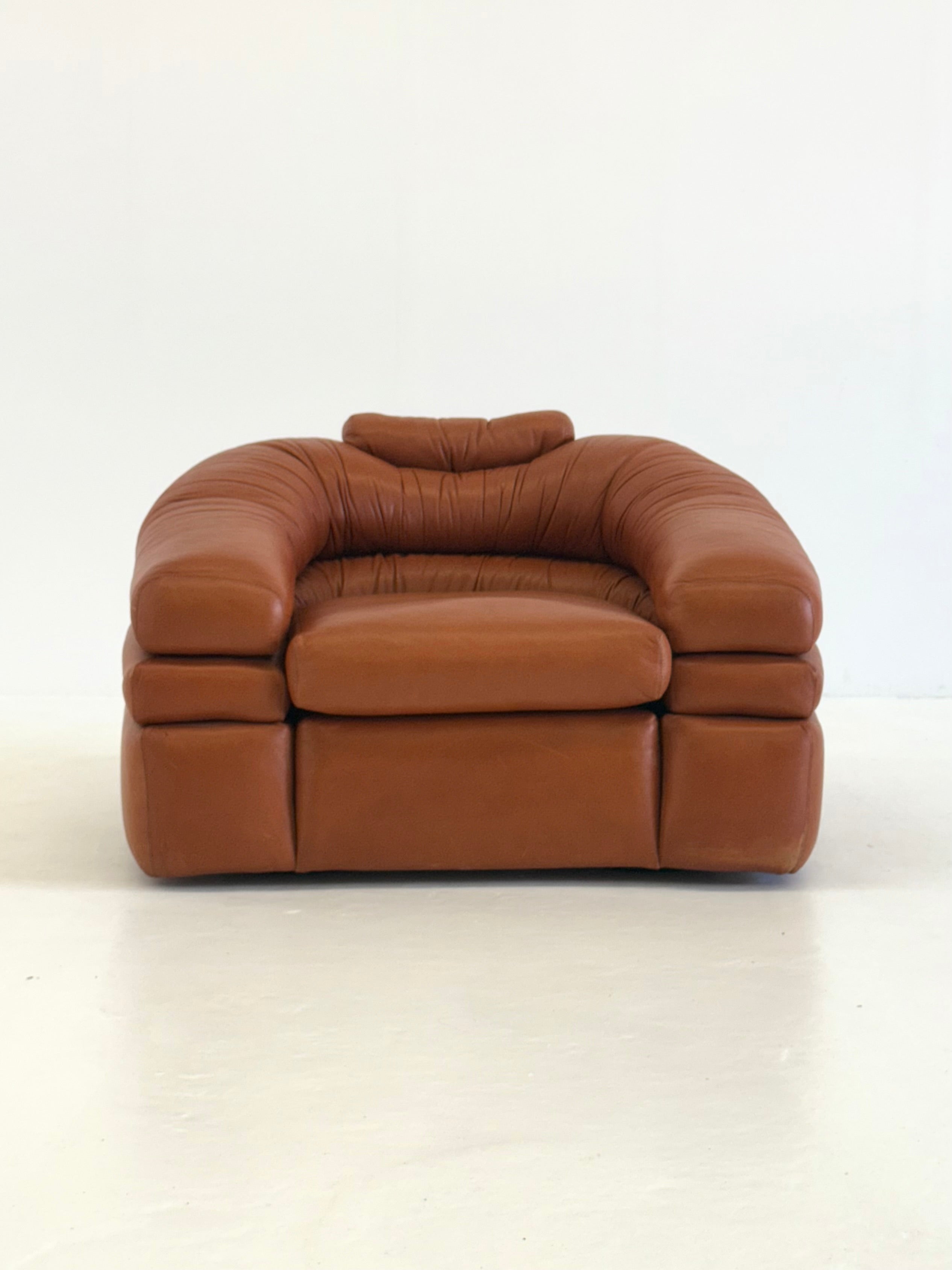 Straccio_Lounge_Chair_by_De_Pas,_D’Urbino_and_Lomazzi_for_Zanotta_in_Cognac_Leather,_Italy_1970s