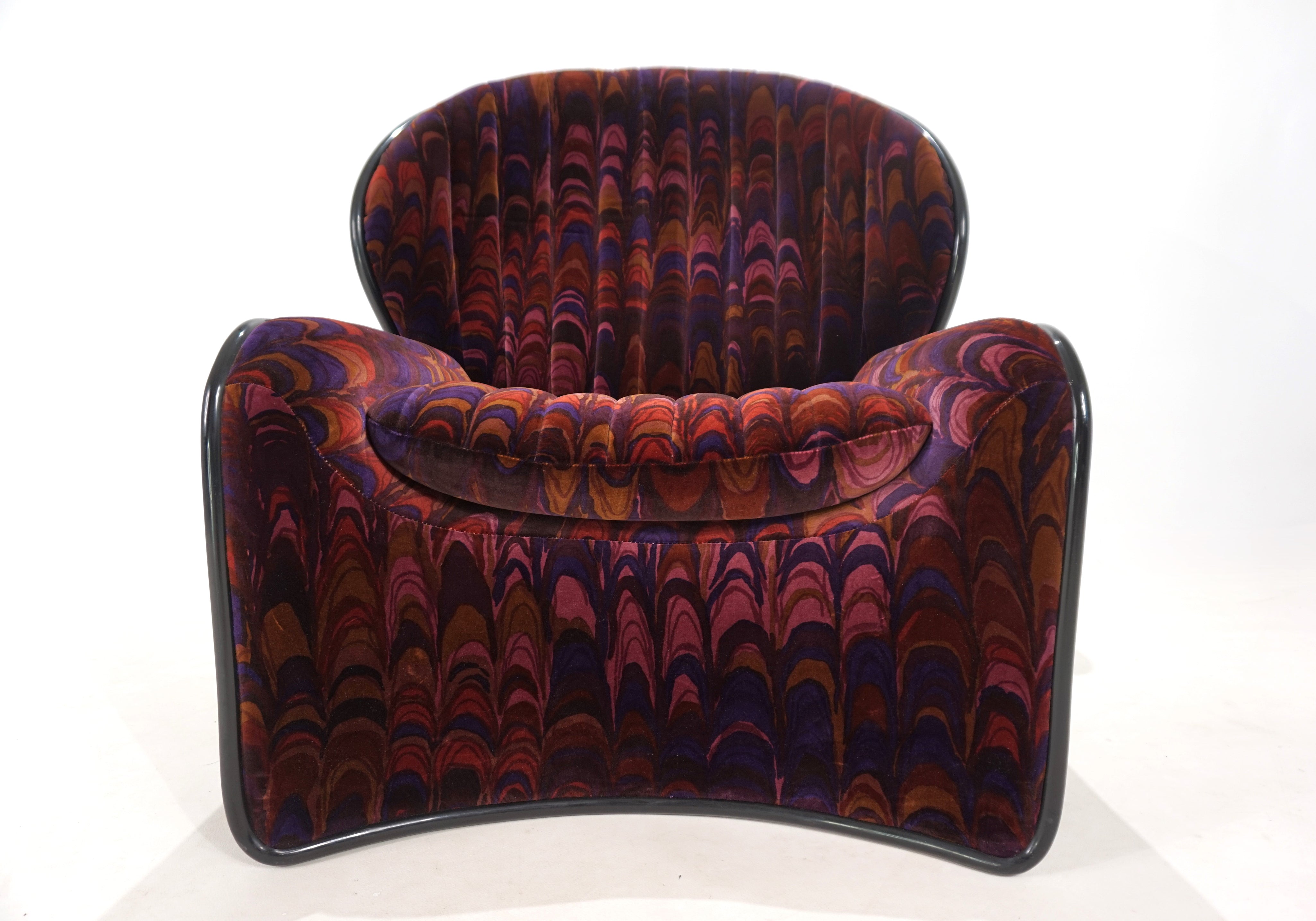 Strässle_Lotus_lounge_chair_by_André_Vandenbeuck,_1969