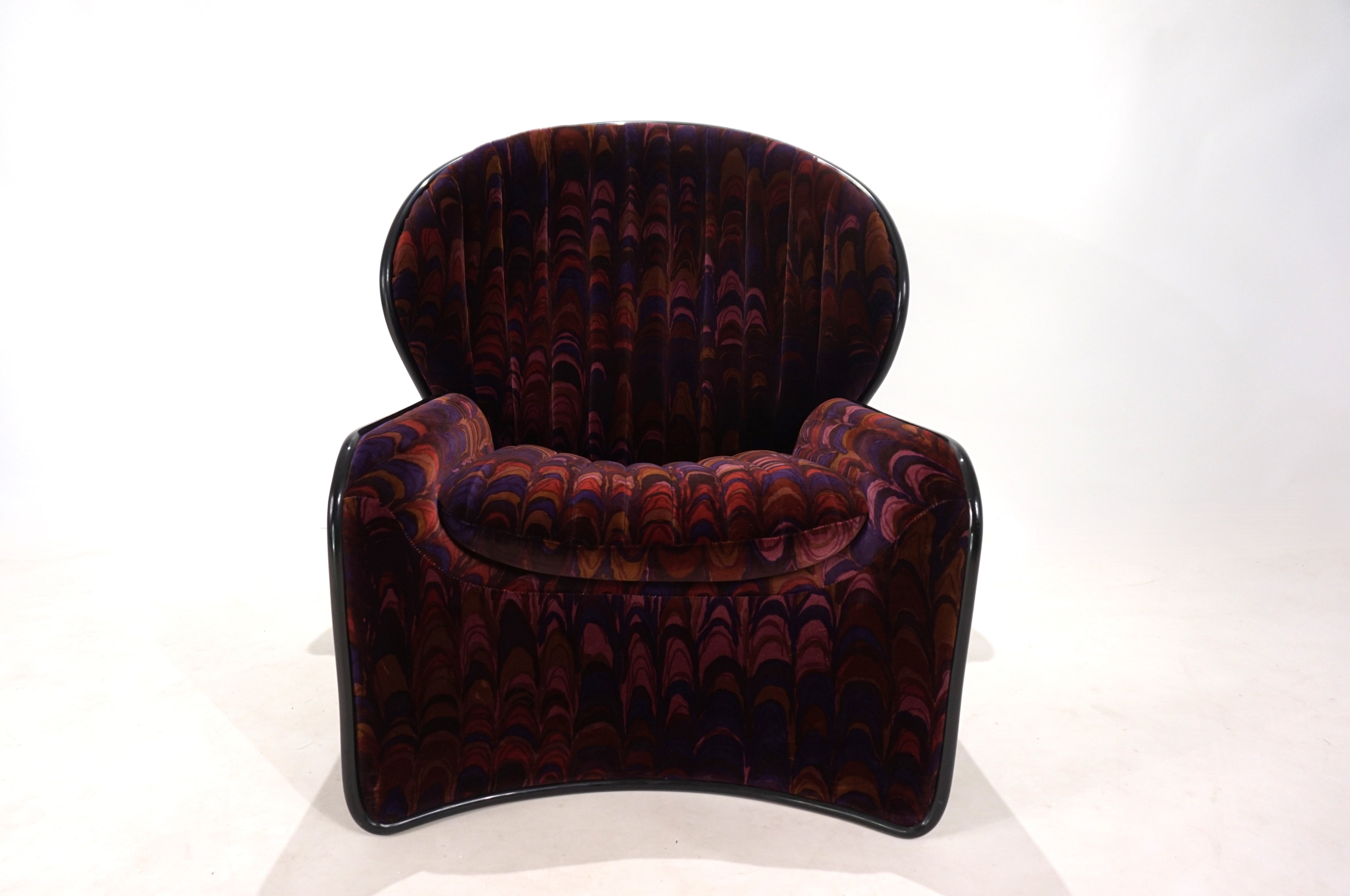Strässle_Lotus_lounge_chair_by_André_Vandenbeuck,_1969