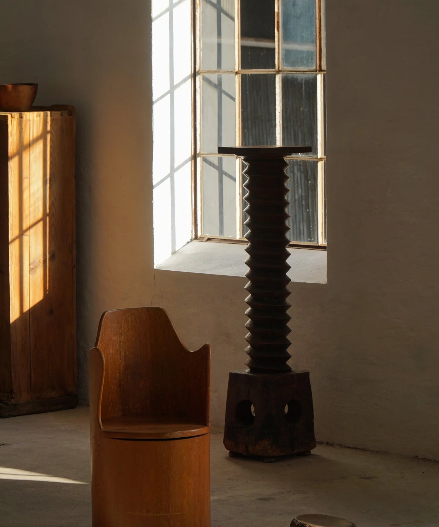 ‘Stump_Chair’_or_‘Kubstol’_in_Pine,_Scandinavian_Rustic_Design