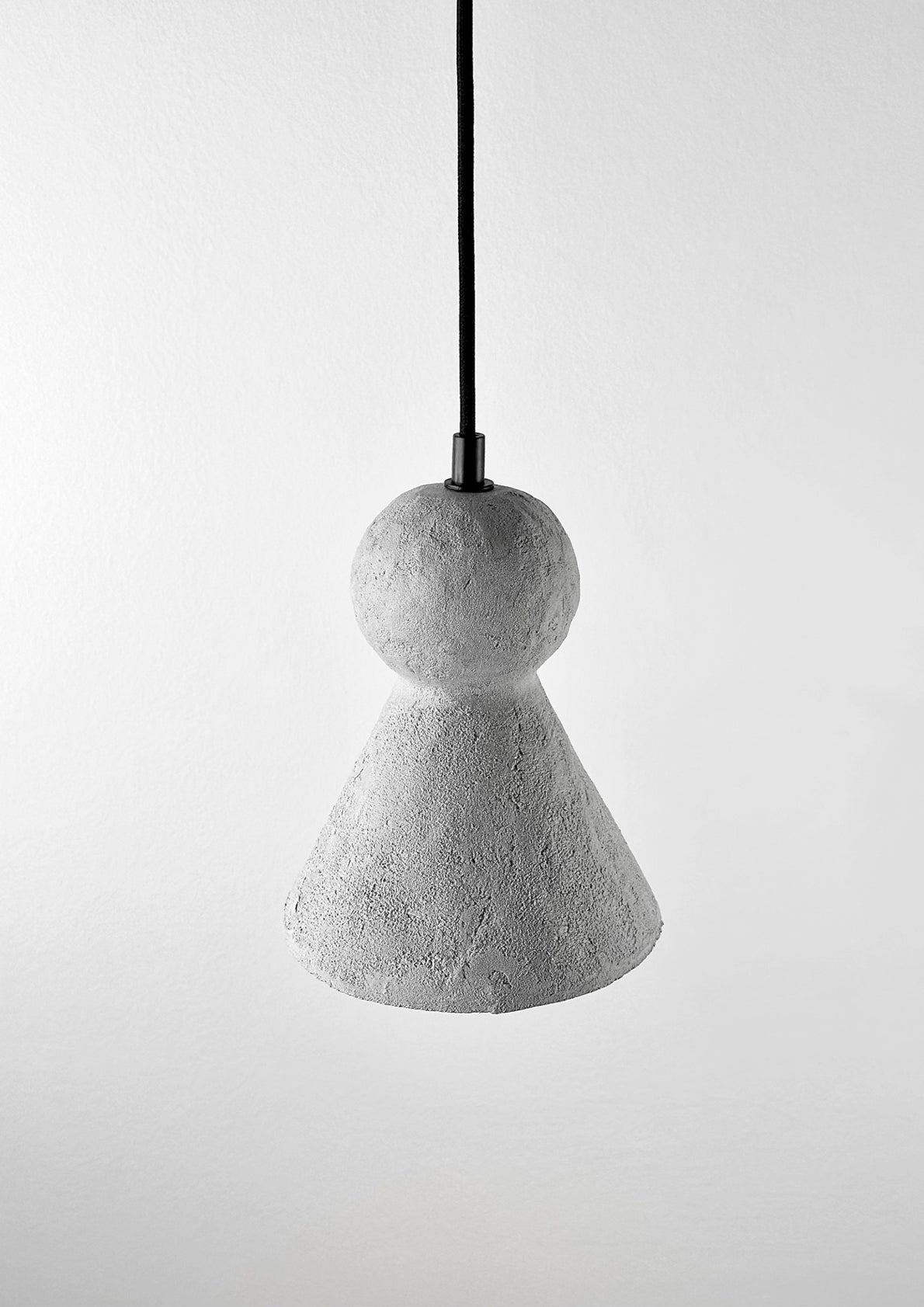 Suspension_lamp__LOVER_2.0_in_concrete