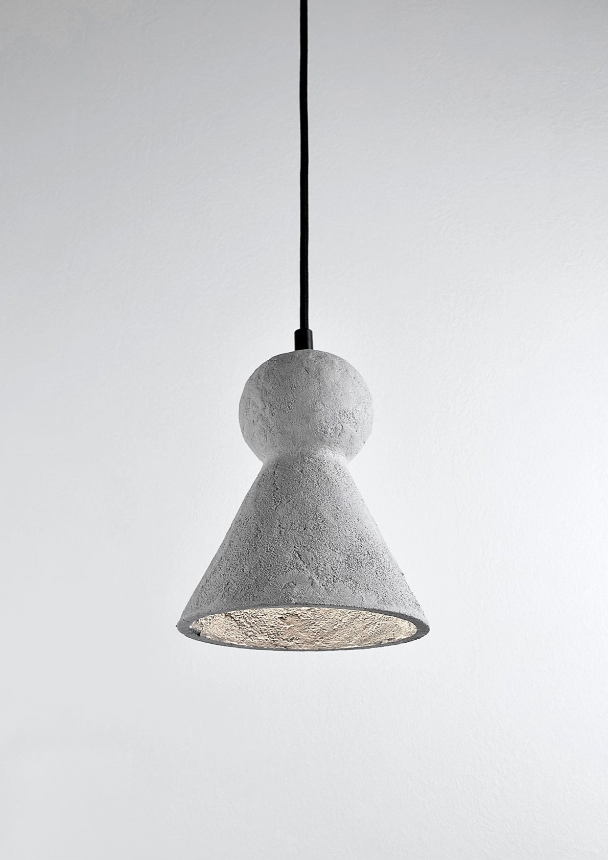 Suspension_lamp__LOVER_2.0_in_concrete