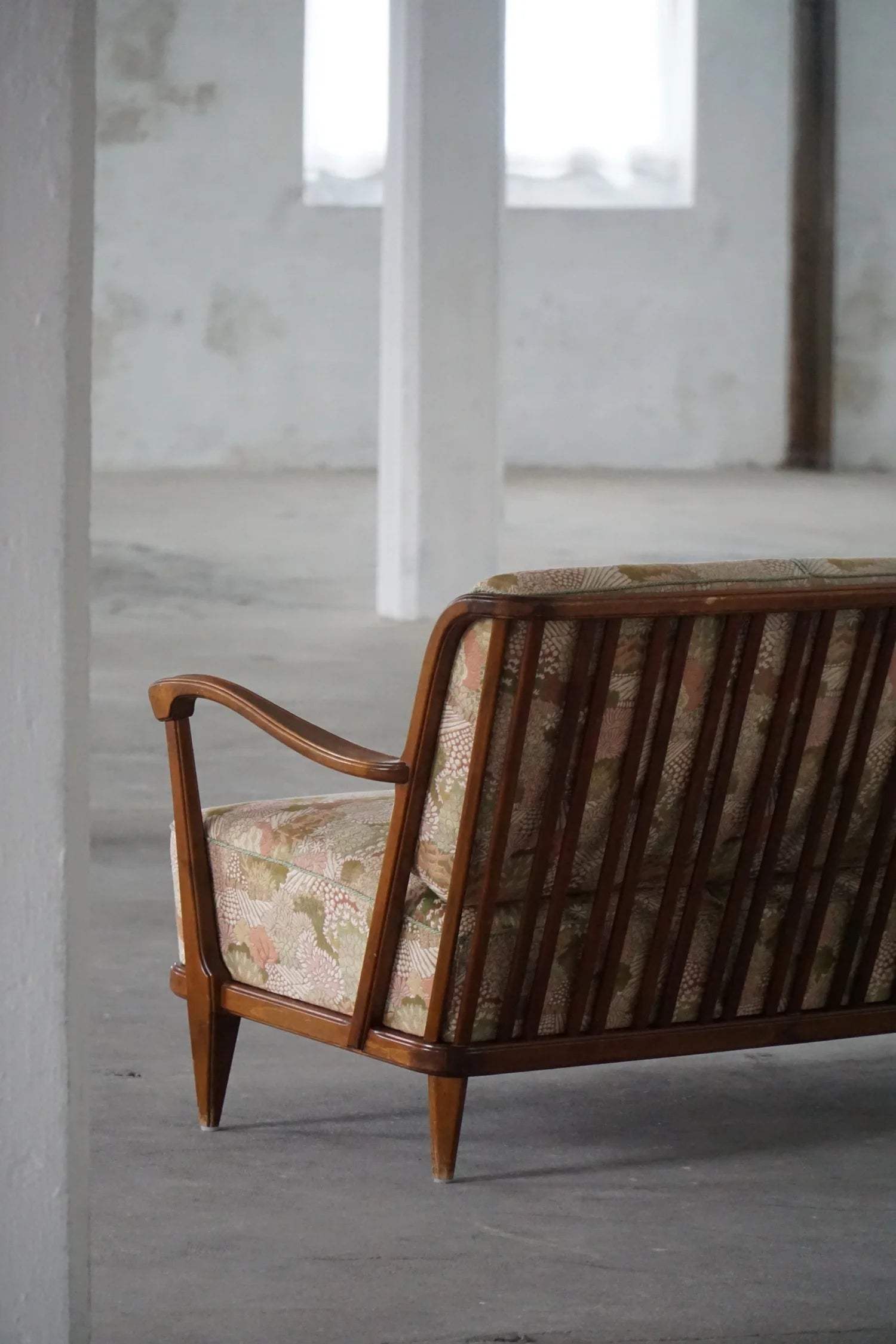 Svante_Skogh_Floral_Sofa,_Swedish_Mid_Century_Design