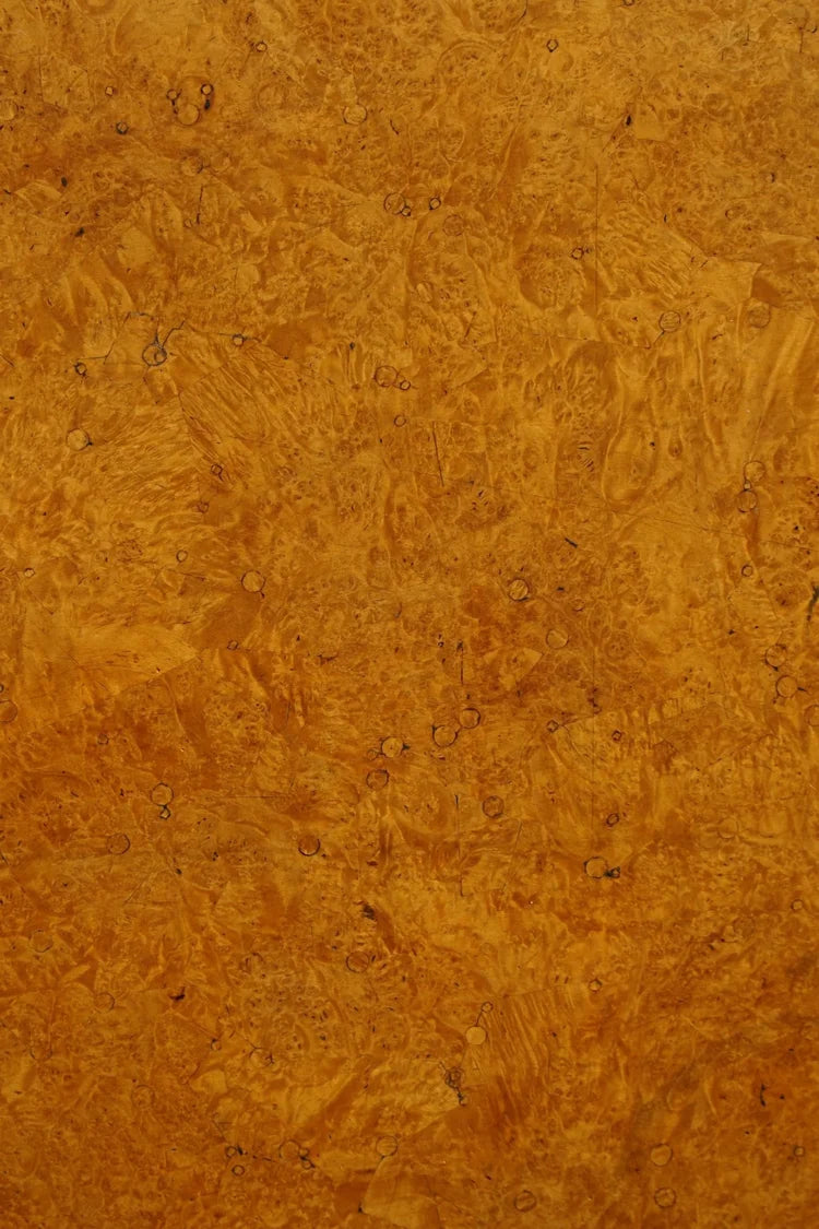 Swedish_Antique_Tilt_Top_Table_in_Burl_Wood,_19th_Century