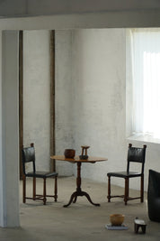 Swedish_Antique_Tilt_Top_Table_in_Burl_Wood,_19th_Century