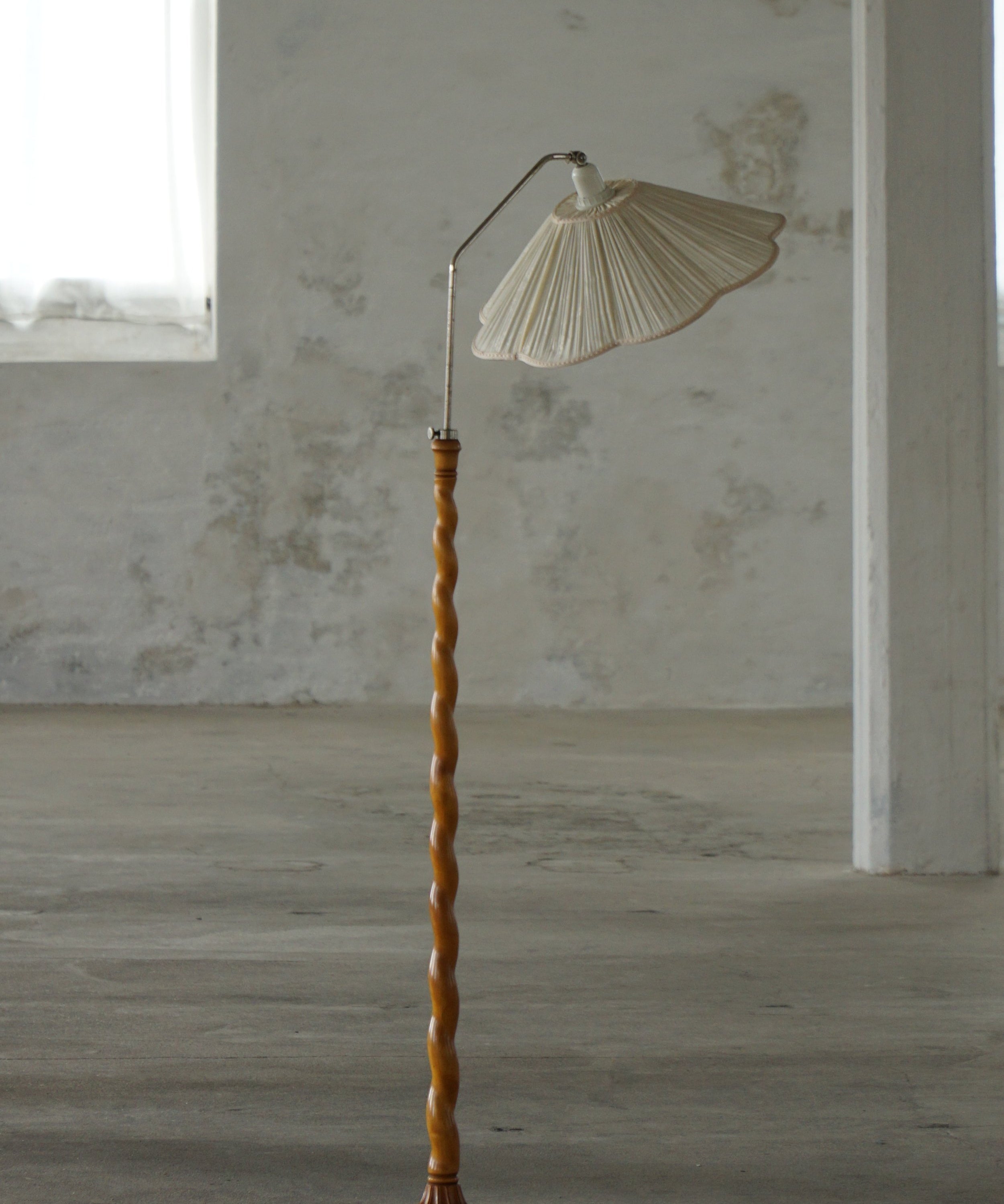 Swedish_Birch_Floor_Lamp_with_Pleated_Shade