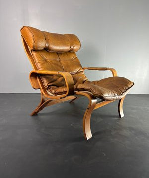 Swedish_Brazilia_Lounge_Chair_in_Leather_and_Bentwood_by_Jan_Bengstsson_for_Scapa_Industri_Ab,_1970s