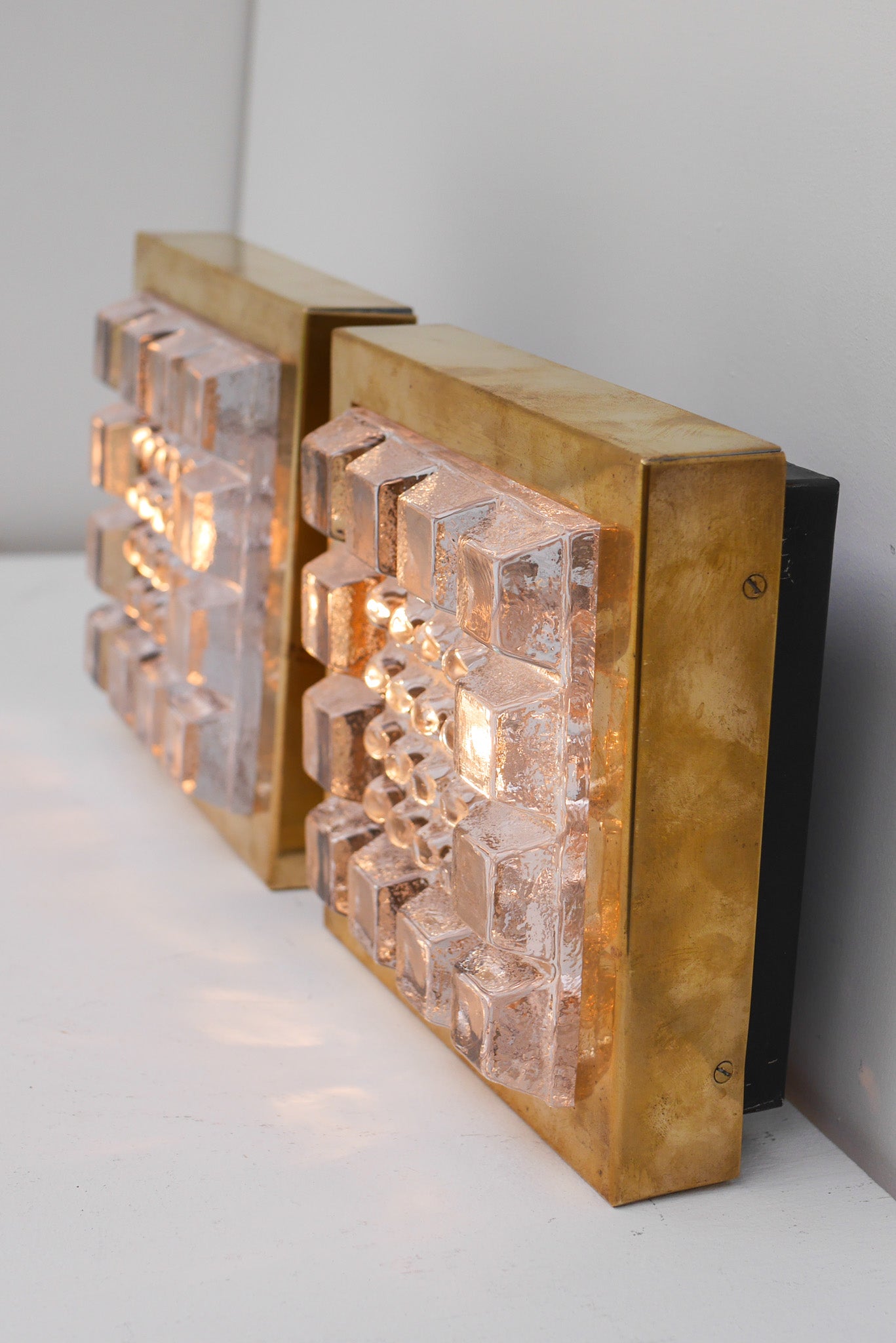 Set_of_2_Brutalist_Brass_and_Textured_Glass_Wall_Lamps_by_Falkenbergs_Belysning,_Sweden,_1967
