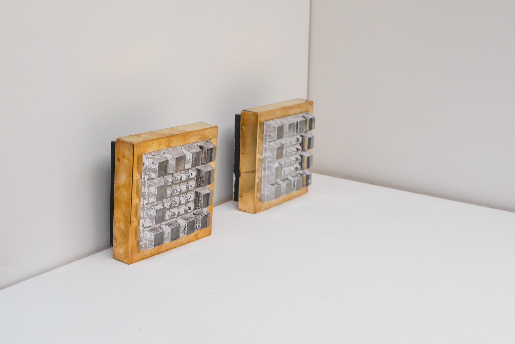 Set_of_2_Brutalist_Brass_and_Textured_Glass_Wall_Lamps_by_Falkenbergs_Belysning,_Sweden,_1967