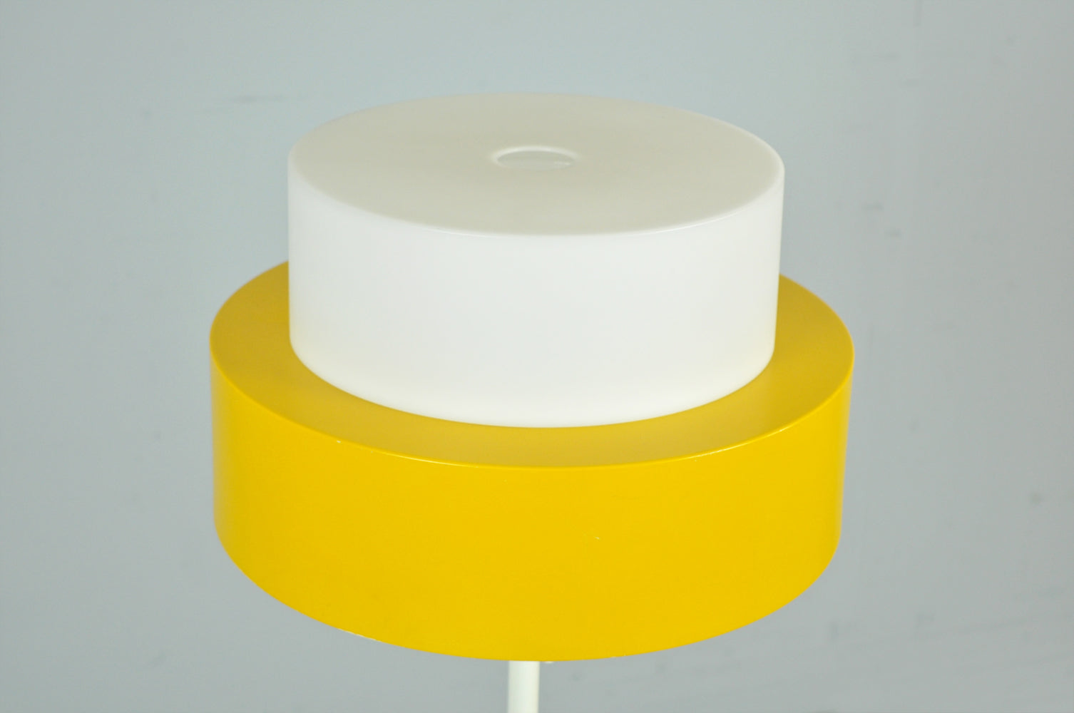 Cylindus_Table_Lamp_by_Uno_&_Östen_Kristiansson_for_Luxus,_Sweden_1960s