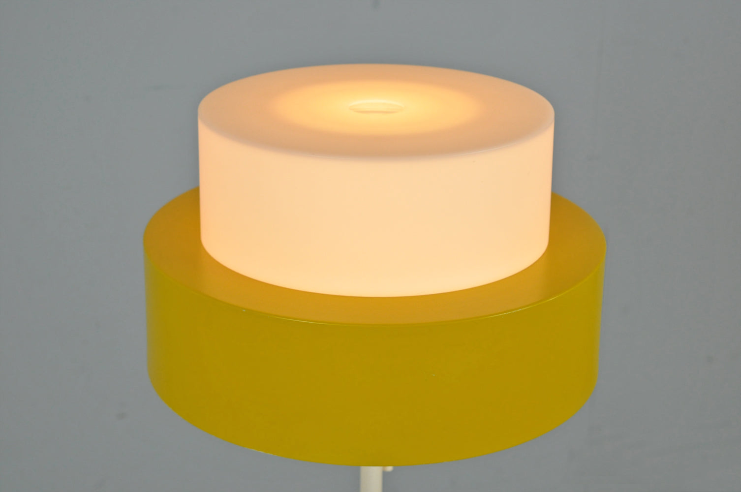 Cylindus_Table_Lamp_by_Uno_&_Östen_Kristiansson_for_Luxus,_Sweden_1960s