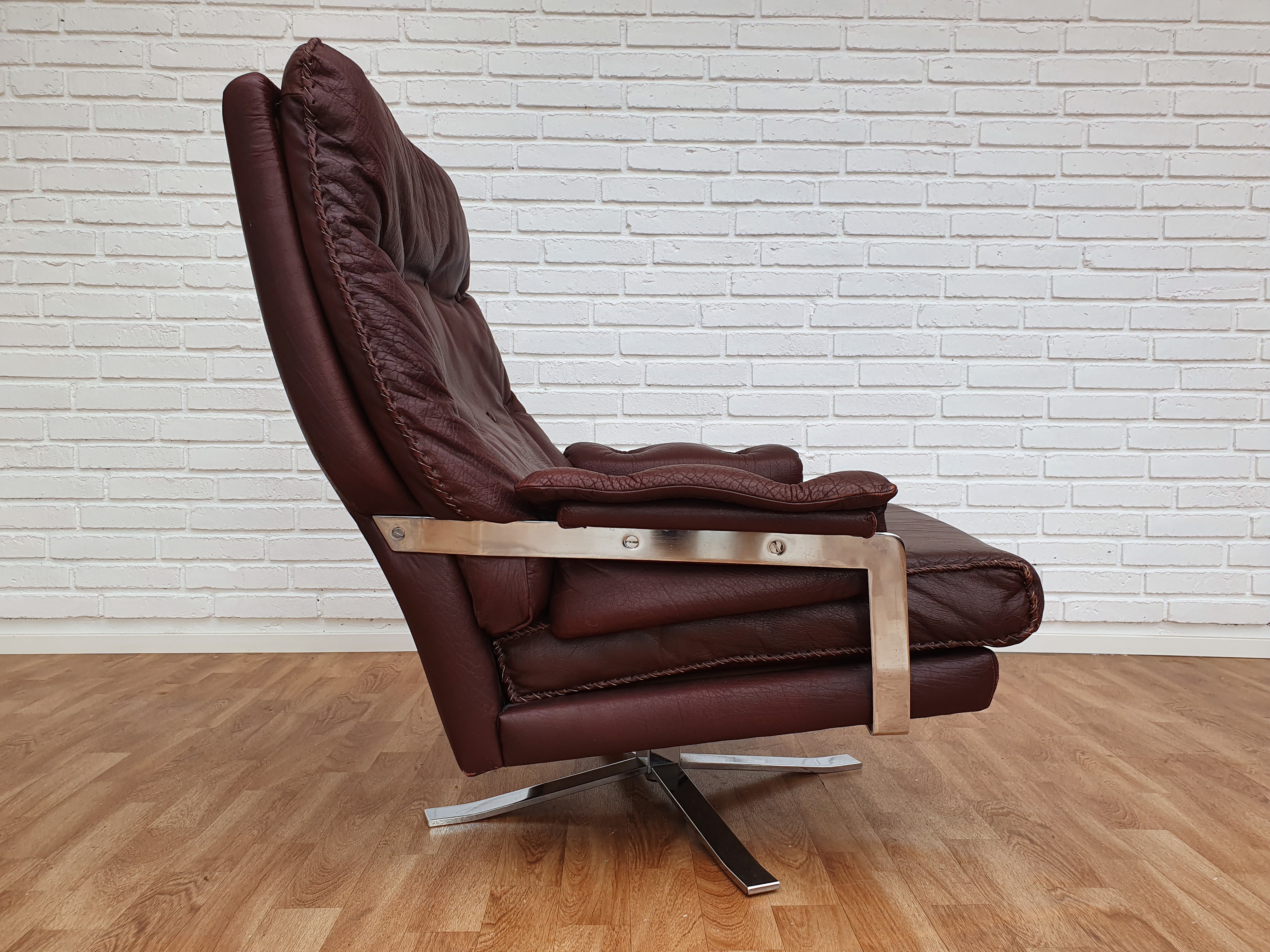 Swivel_Lounge_Chair_by_Arne_Norell_circa_1970_Sweden