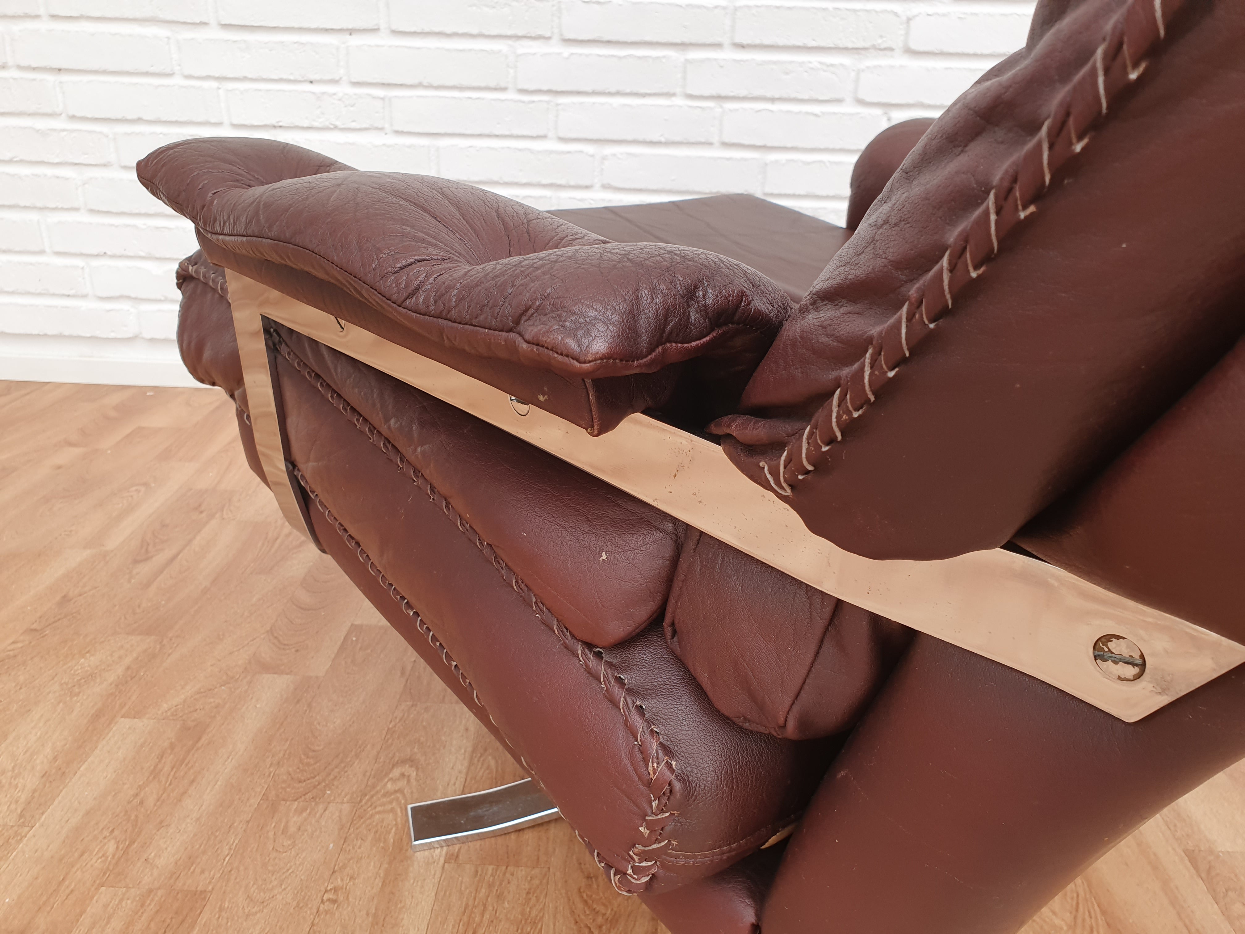 Swivel_Lounge_Chair_by_Arne_Norell_circa_1970_Sweden