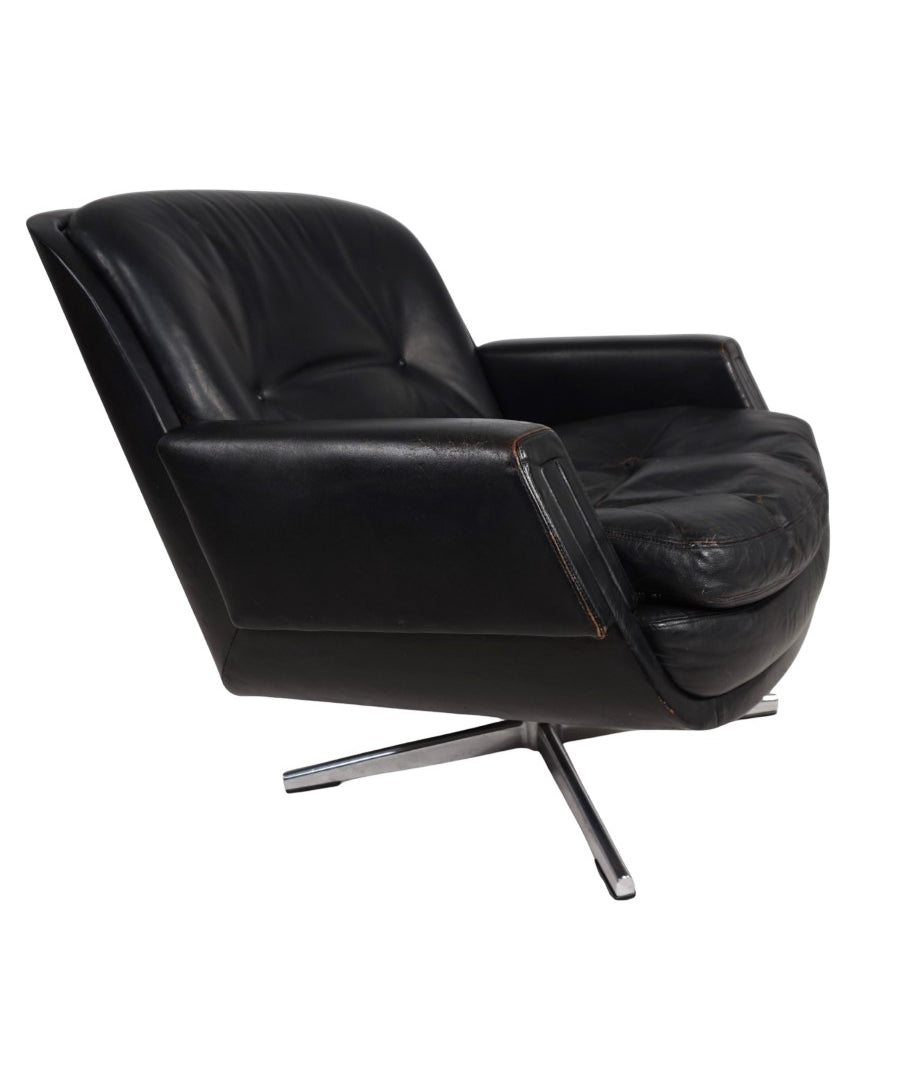 Swivel_Lounge_Chair_by_Eugen_Schmidt_from_1960s_Germany