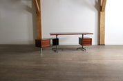 T95_Desk_by_Osvaldo_Borsani_for_Tecno,_Mid_Century_Modern,_Italy_1956