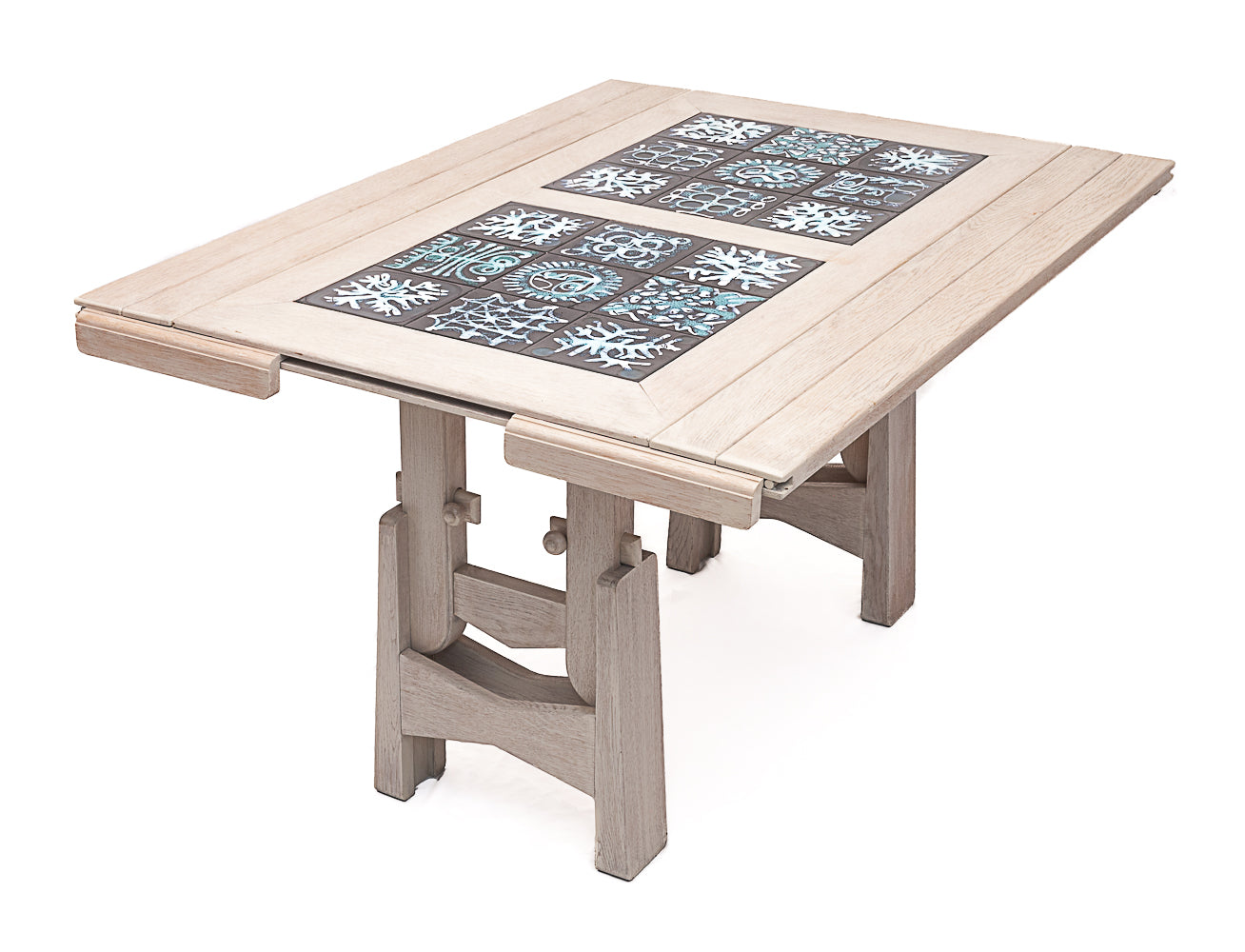 Table_de_repas_Guillerme_et_Chambron