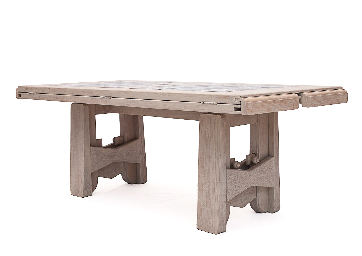 Guillerme_and_Chambron_dining_table