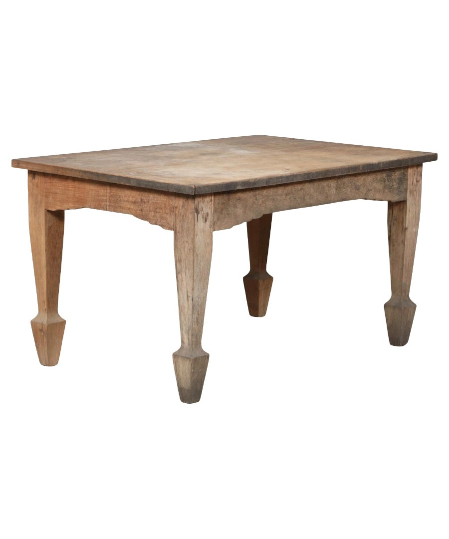 Table_handmade_in_Sweden,_late_19th_Century,_beautiful_blend_of_jugend_&_allmoge