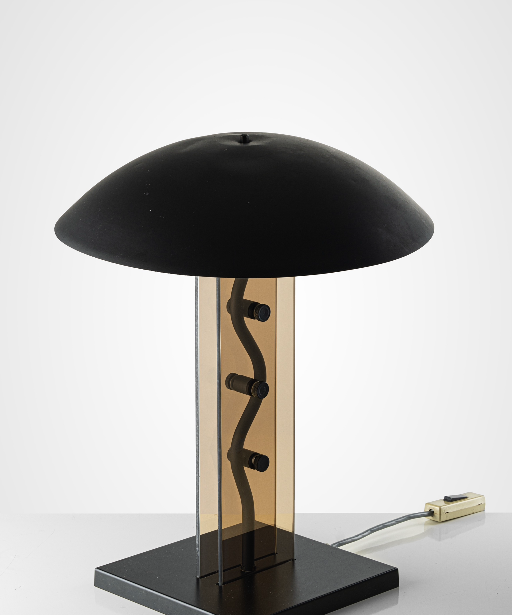 Mid_Century_Table_Lamp_by_Kamenický_Šenov_Glassworks,_Czechoslovakia_1960s–1970s