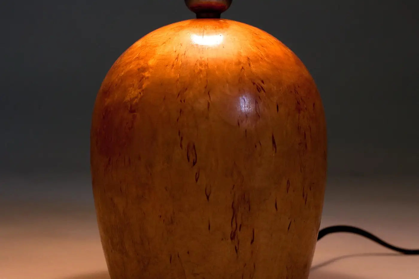 Table_Lamp_Curly_Birch_Wood_Finnish_Vintage_1930s_Finland