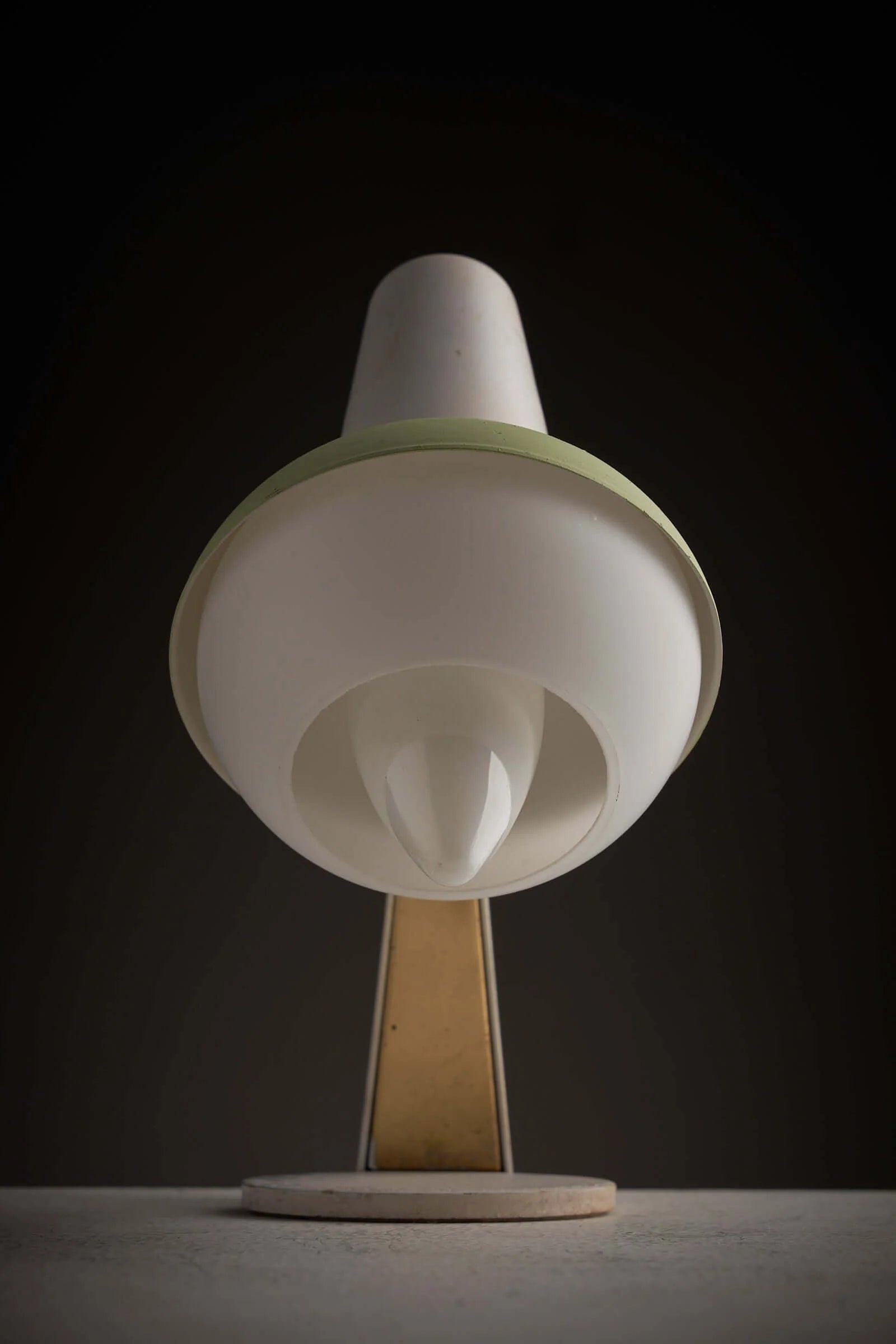 Table_Lamp,_Green_Metal_Shade,_Brass_Details,_1960s,_Europe
