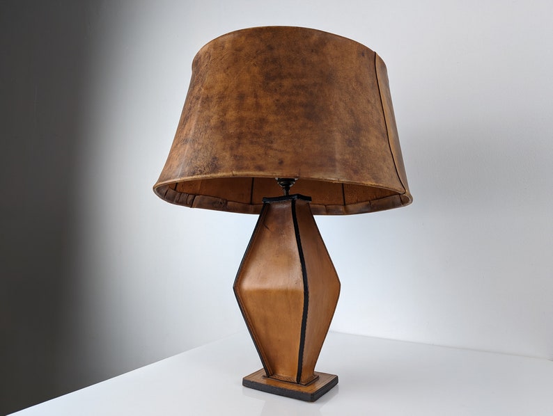 Table_lamp_in_leather_by_Jacques_Adnet_1940s