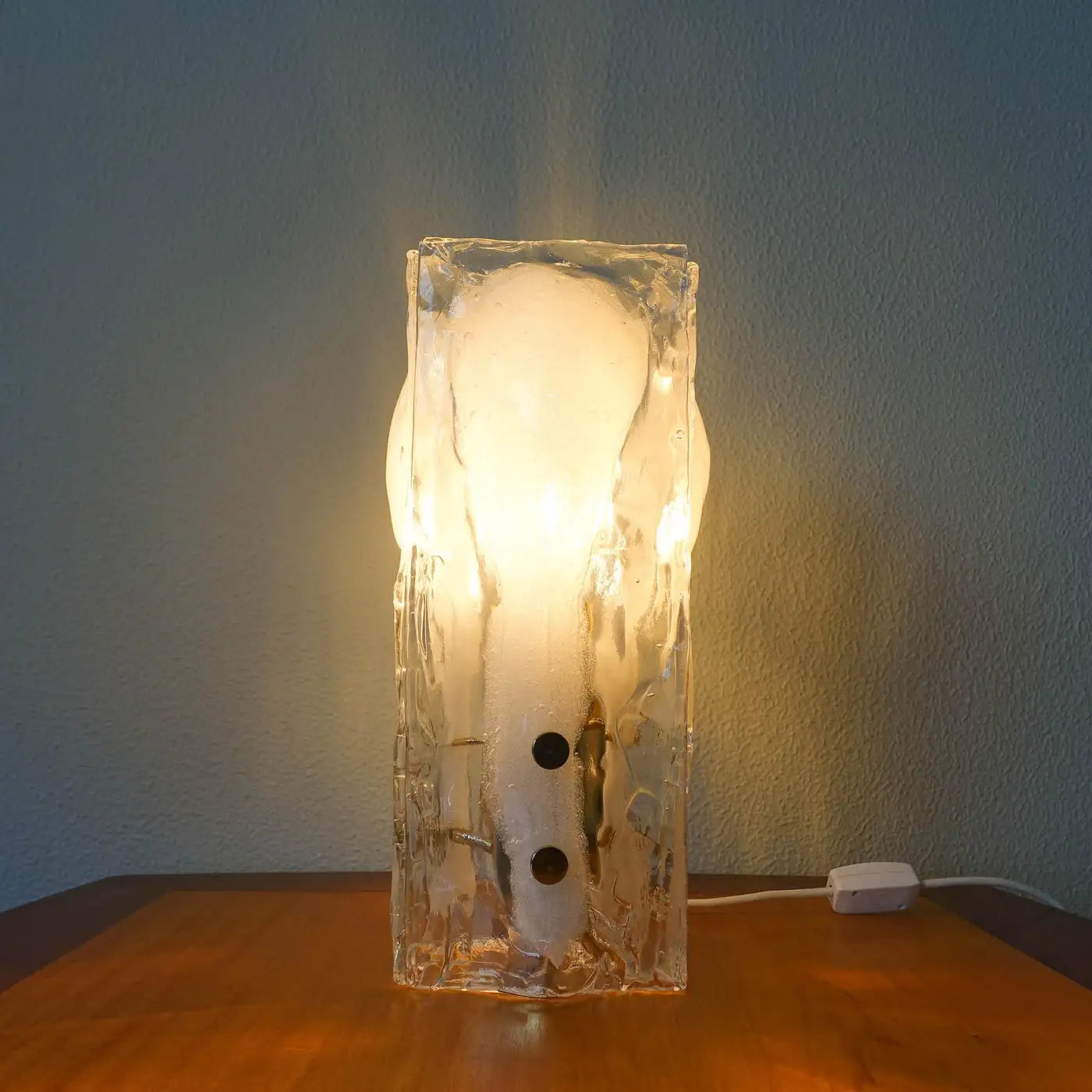 Table_Lamp,_J.T._Kalmar_For_Kalmar_Franken_KG,_Glass_And_Brass,_1960s,_Austria