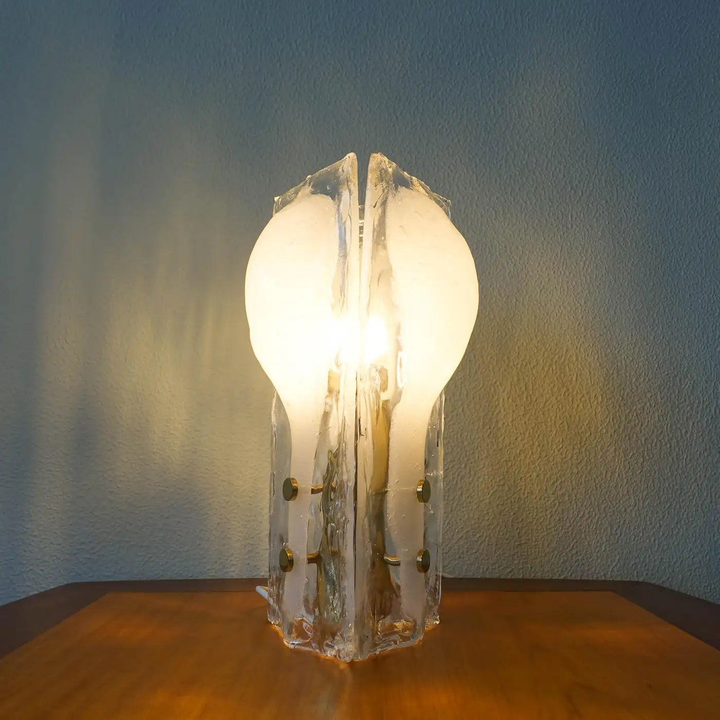 Table_Lamp,_J.T._Kalmar_For_Kalmar_Franken_KG,_Glass_And_Brass,_1960s,_Austria